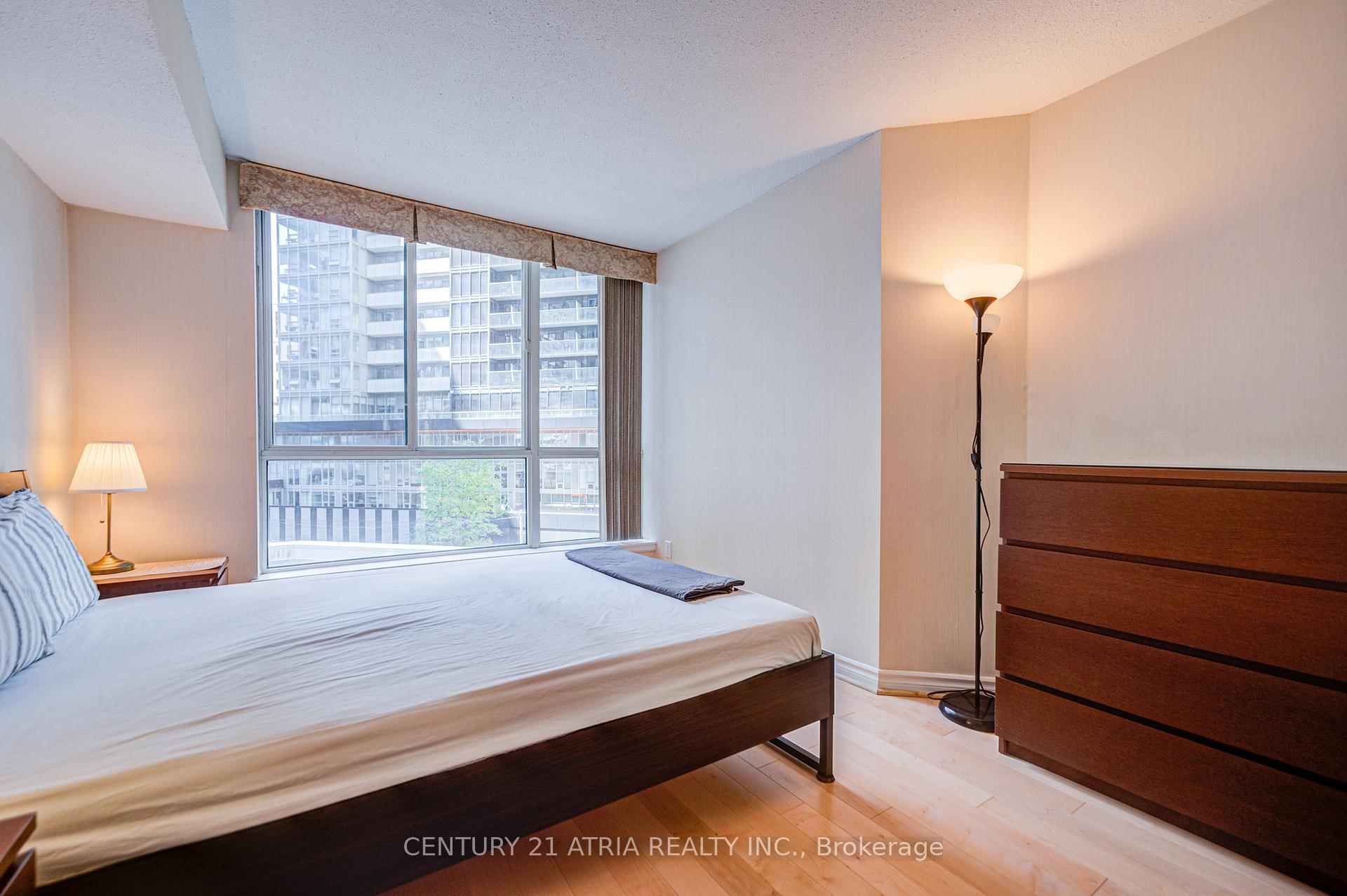Photo 36 of Unit 401, 38 Elm Street, Toronto, Bay Street Corridor — HOMEH