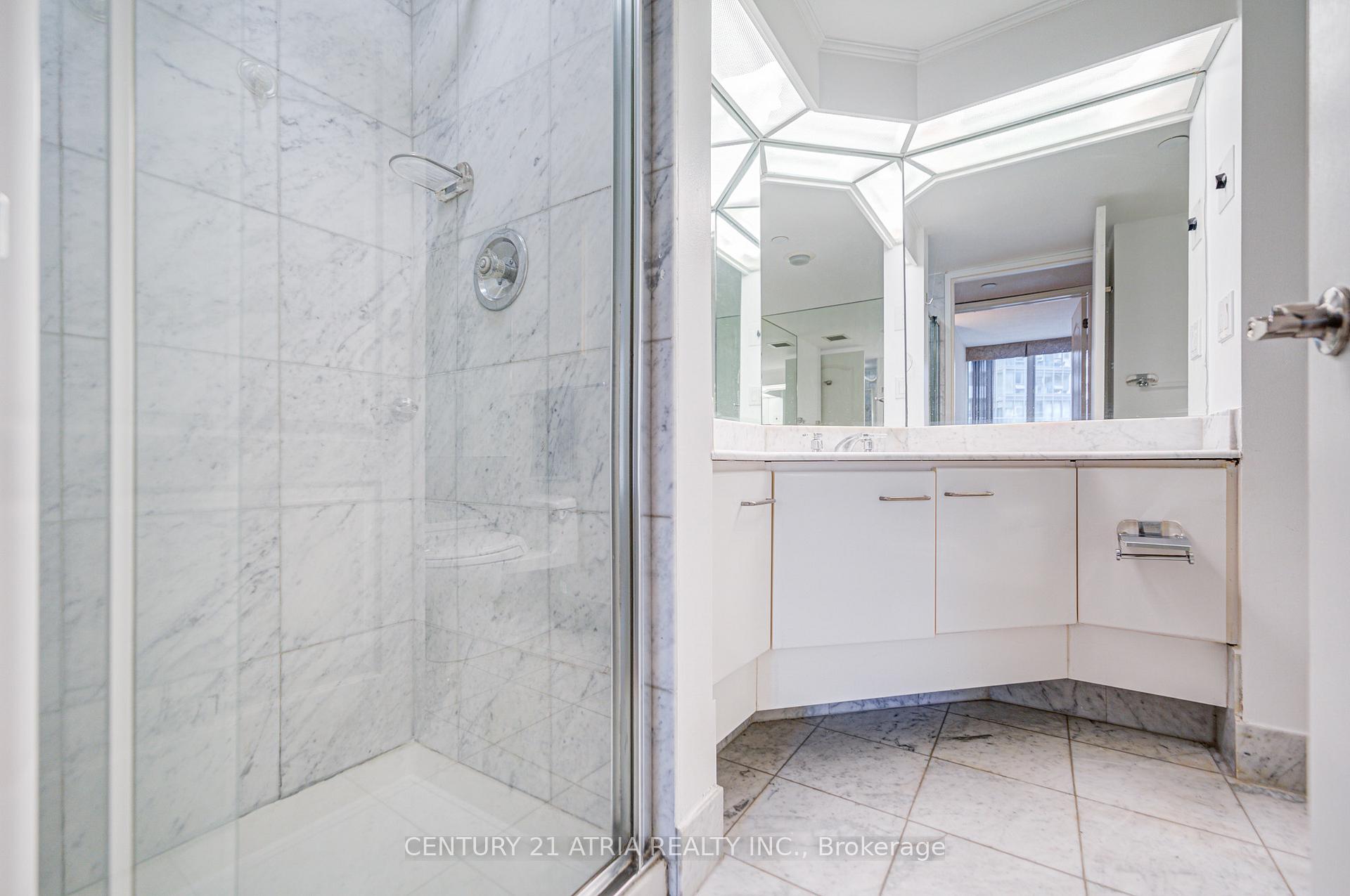 Photo 38 of Unit 401, 38 Elm Street, Toronto, Bay Street Corridor — HOMEH