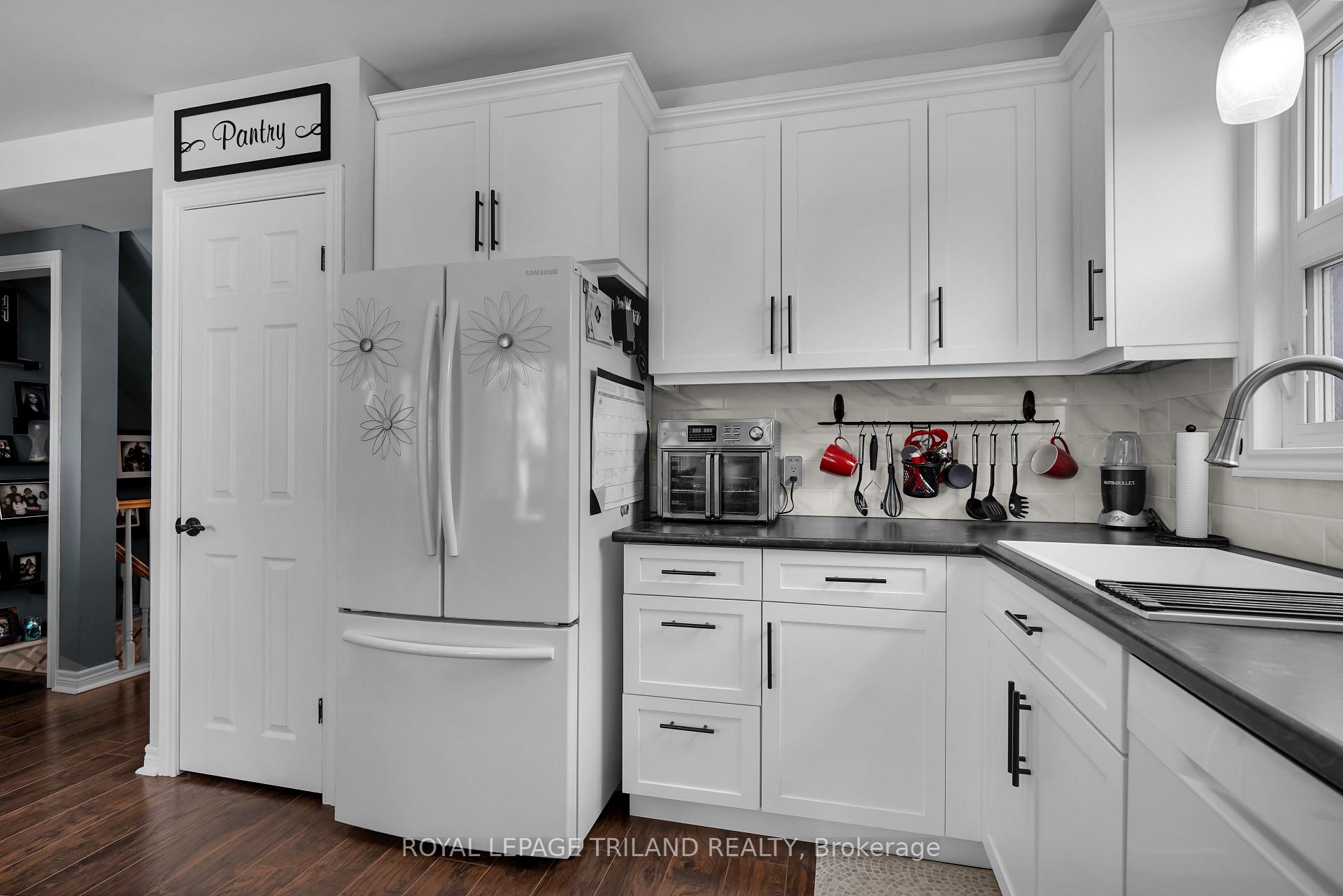 Photo 12 of 41 Rice Road, St. Thomas — HOMEH