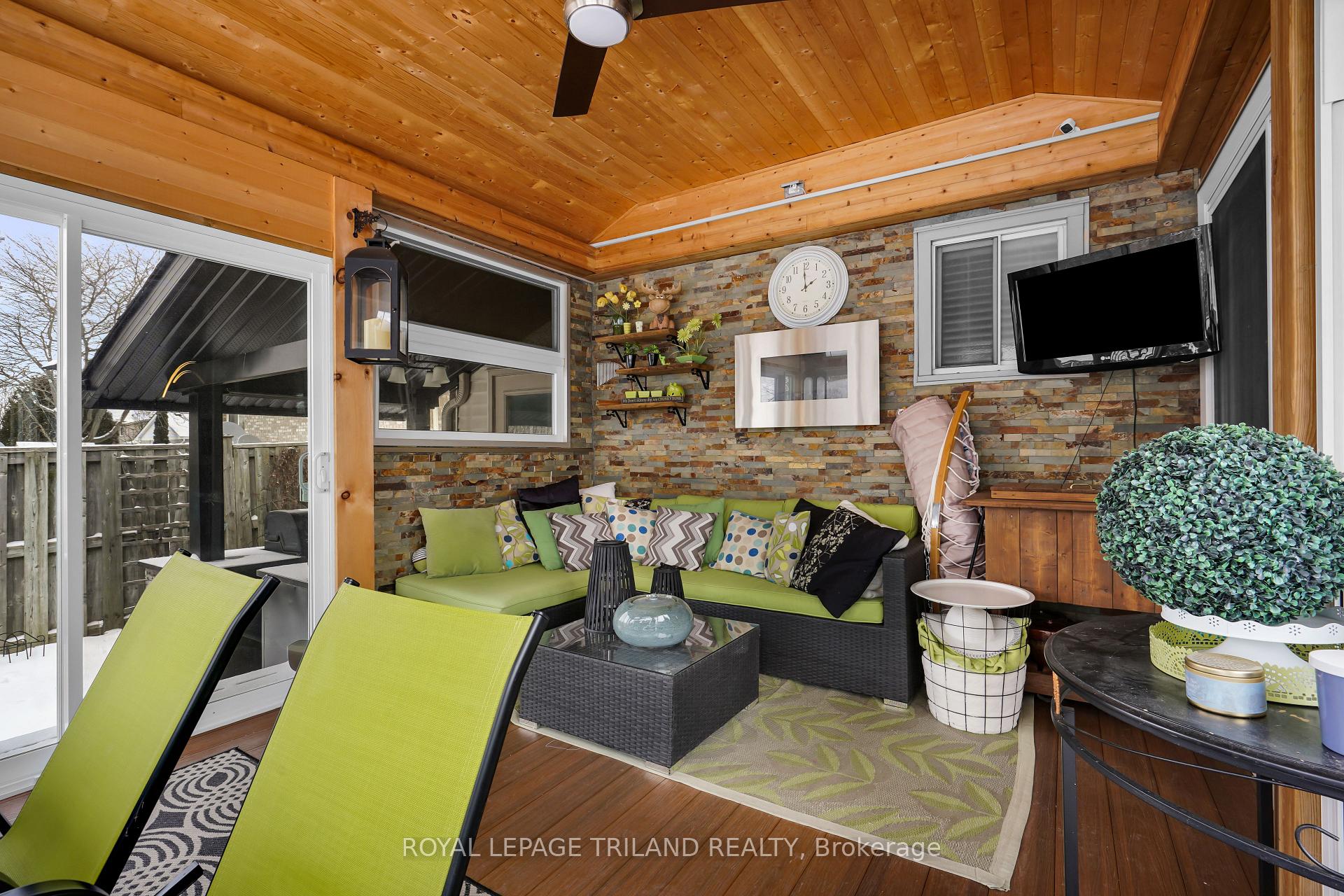 Photo 26 of 41 Rice Road, St. Thomas — HOMEH