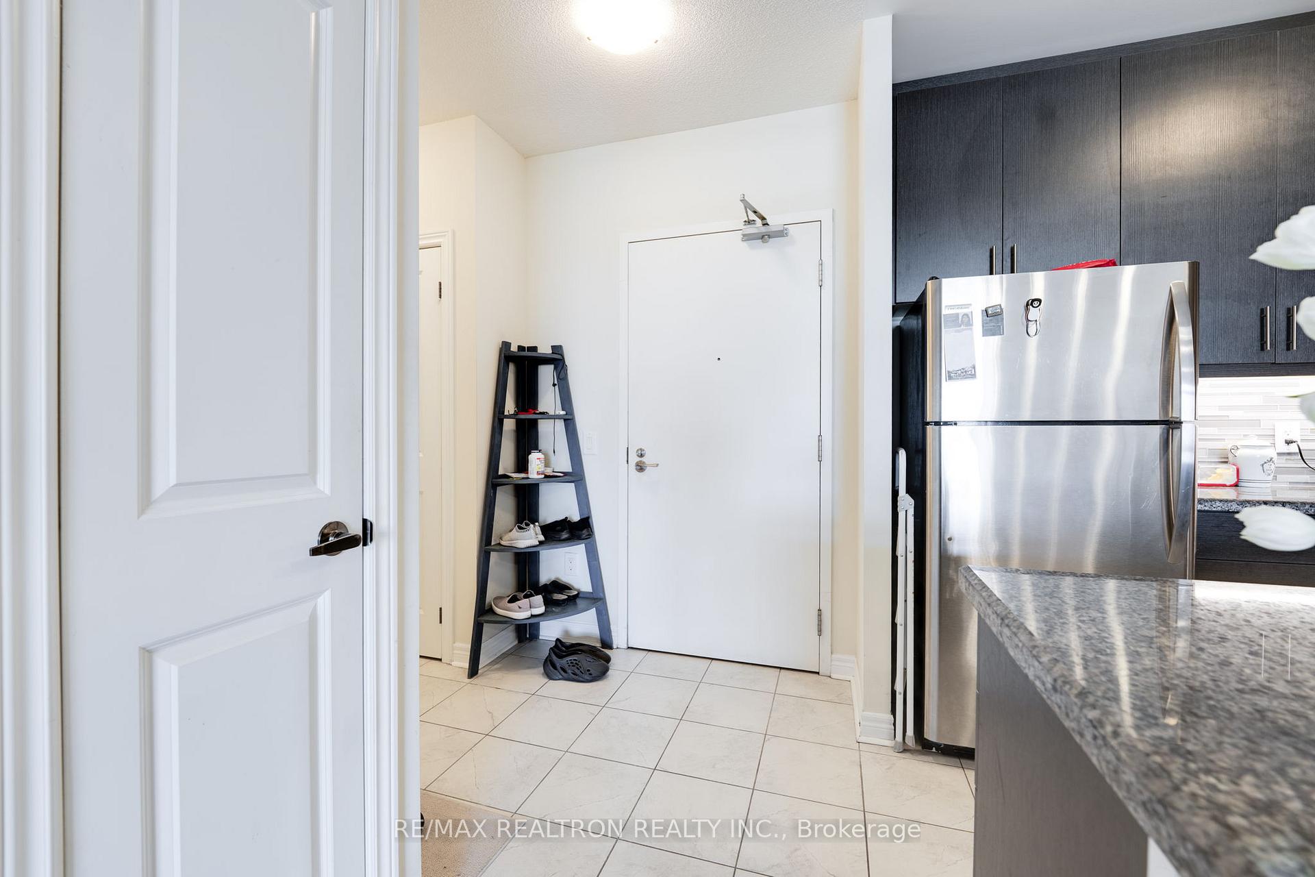 Photo 4 of Unit 431, 7325 Markham Road, Markham, Cedarwood — HOMEH