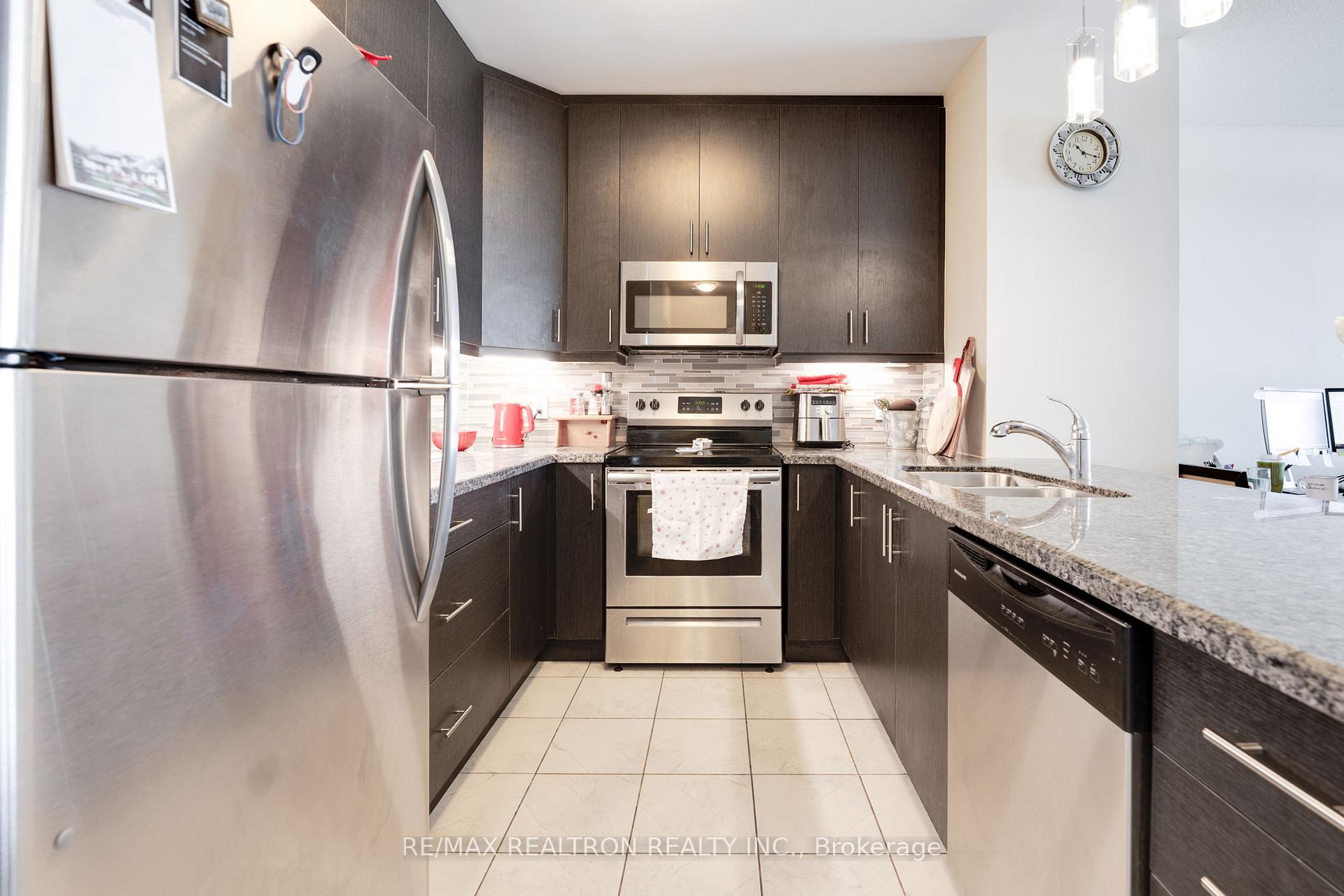 Photo 6 of Unit 431, 7325 Markham Road, Markham, Cedarwood — HOMEH