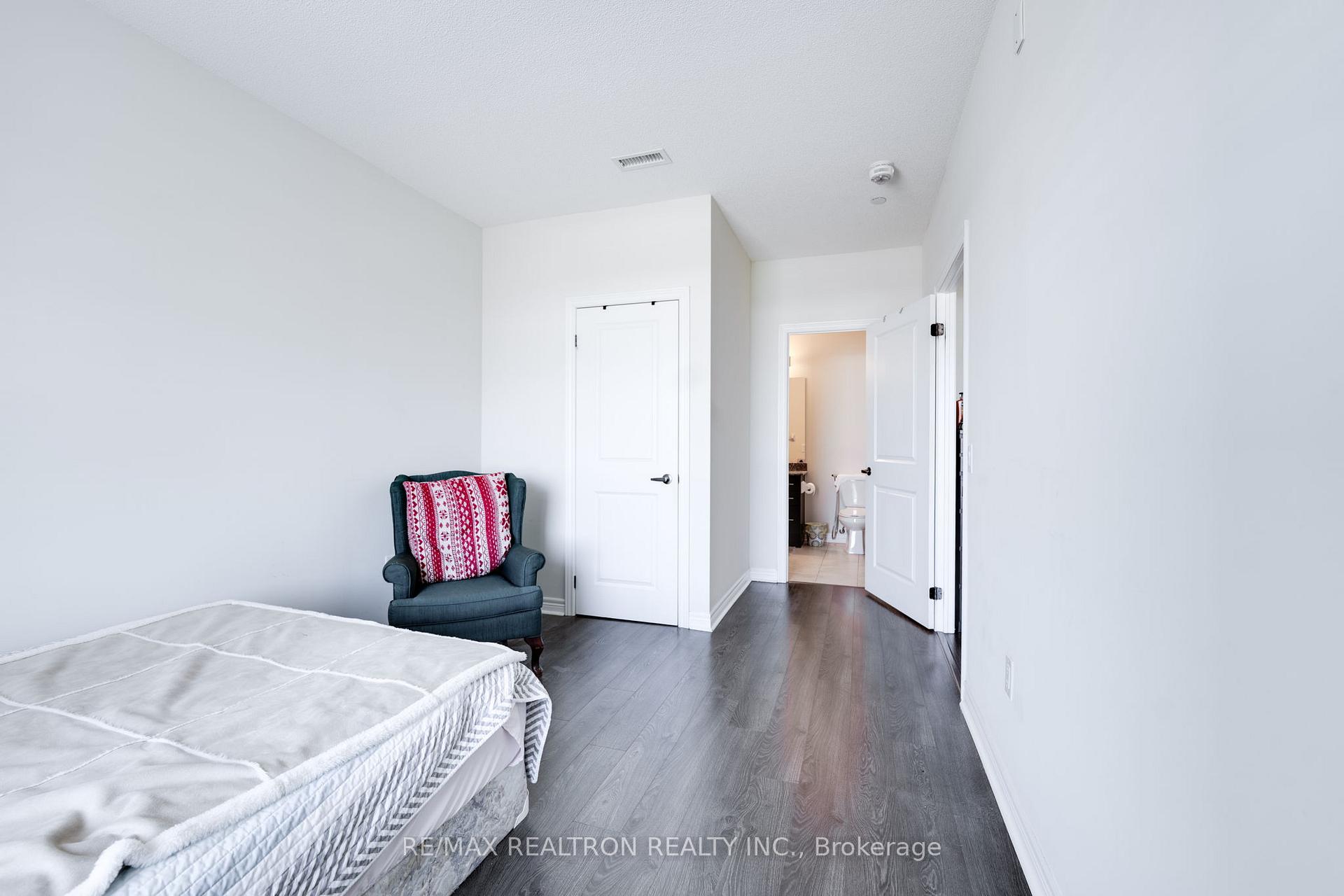 Photo 11 of Unit 431, 7325 Markham Road, Markham, Cedarwood — HOMEH