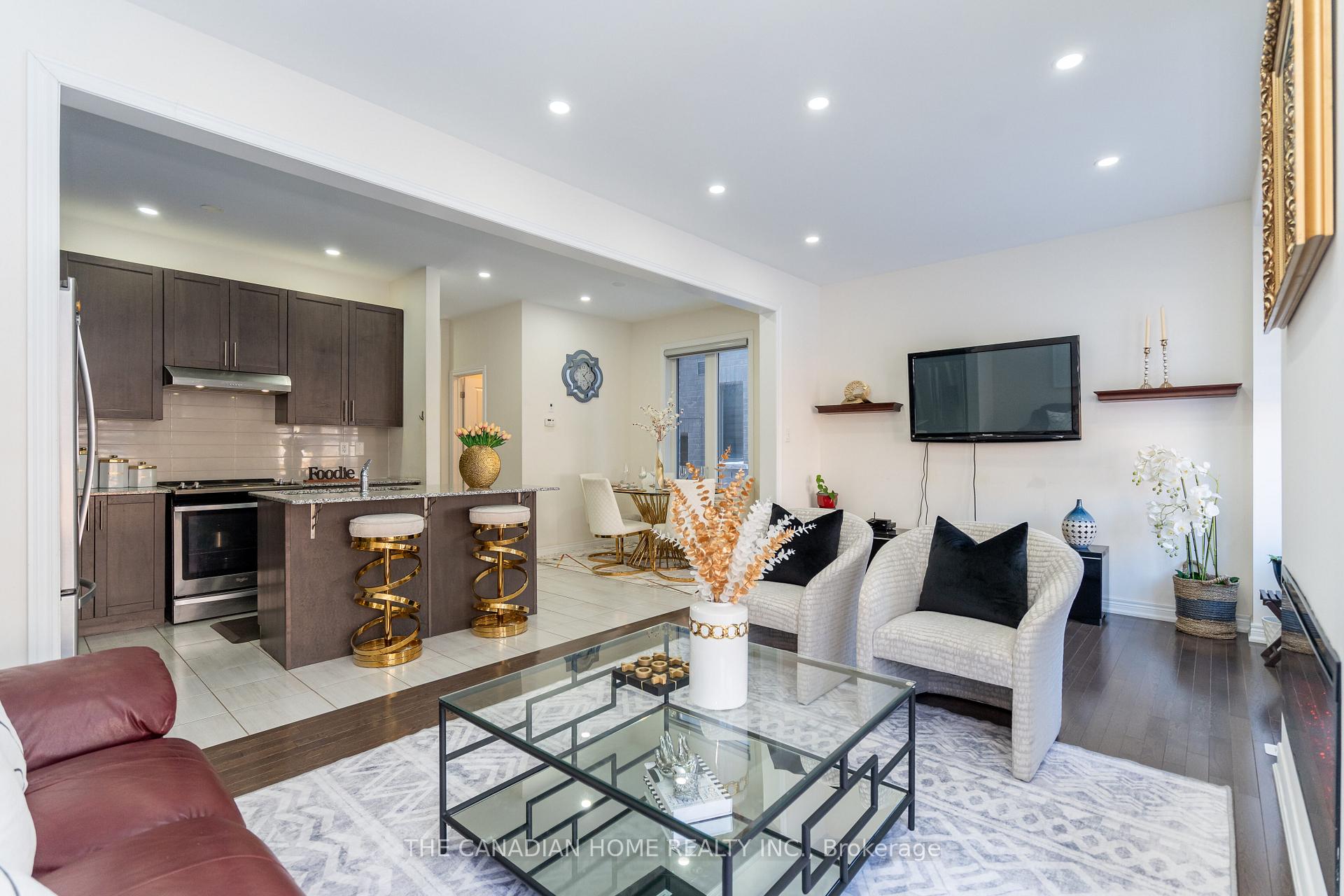 Photo 10 of 95 Cobriza Crescent, Brampton, Northwest Brampton — HOMEH