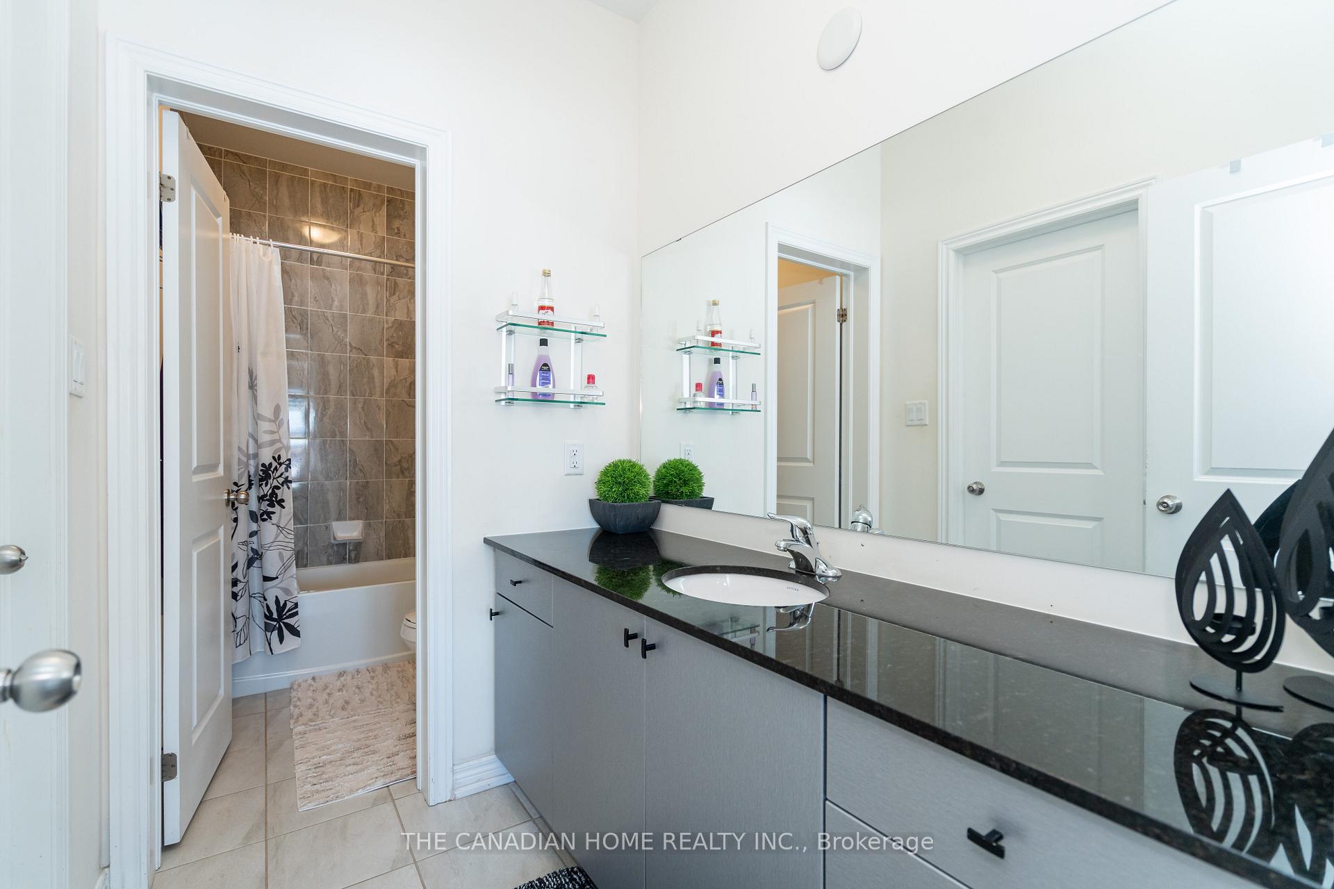 Photo 18 of 95 Cobriza Crescent, Brampton, Northwest Brampton — HOMEH