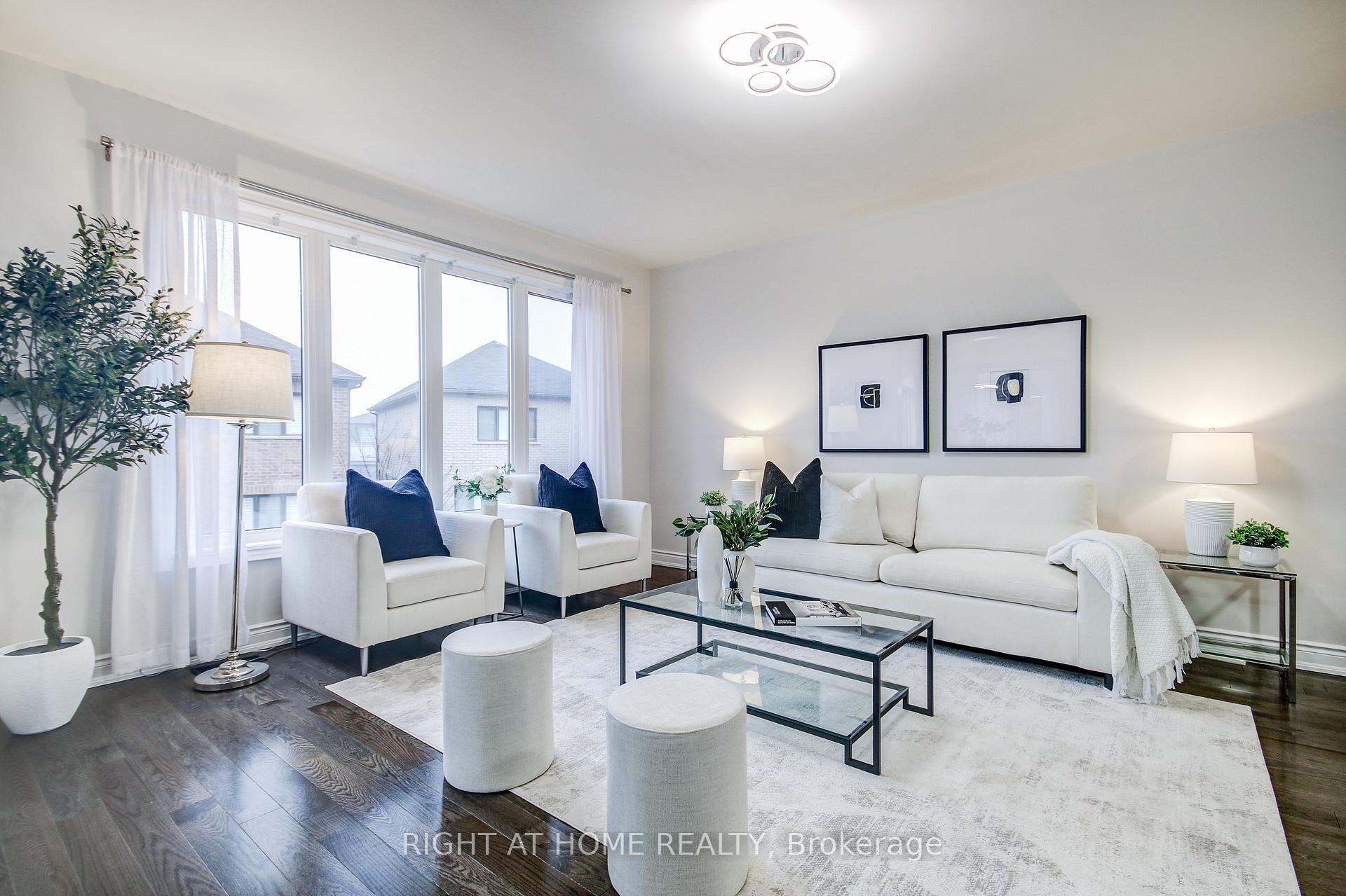 Photo 6 of 90 Pagebrook Crescent, Hamilton, Stoney Creek Mountain — HOMEH