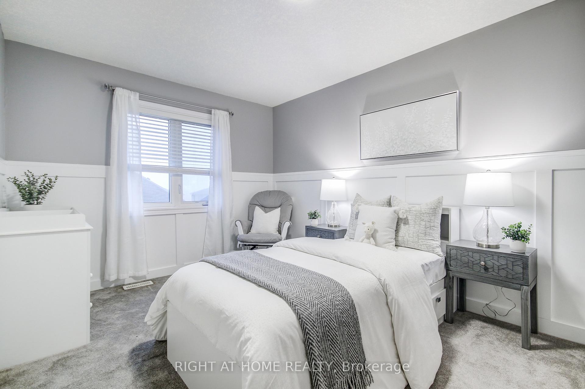 Photo 22 of 90 Pagebrook Crescent, Hamilton, Stoney Creek Mountain — HOMEH