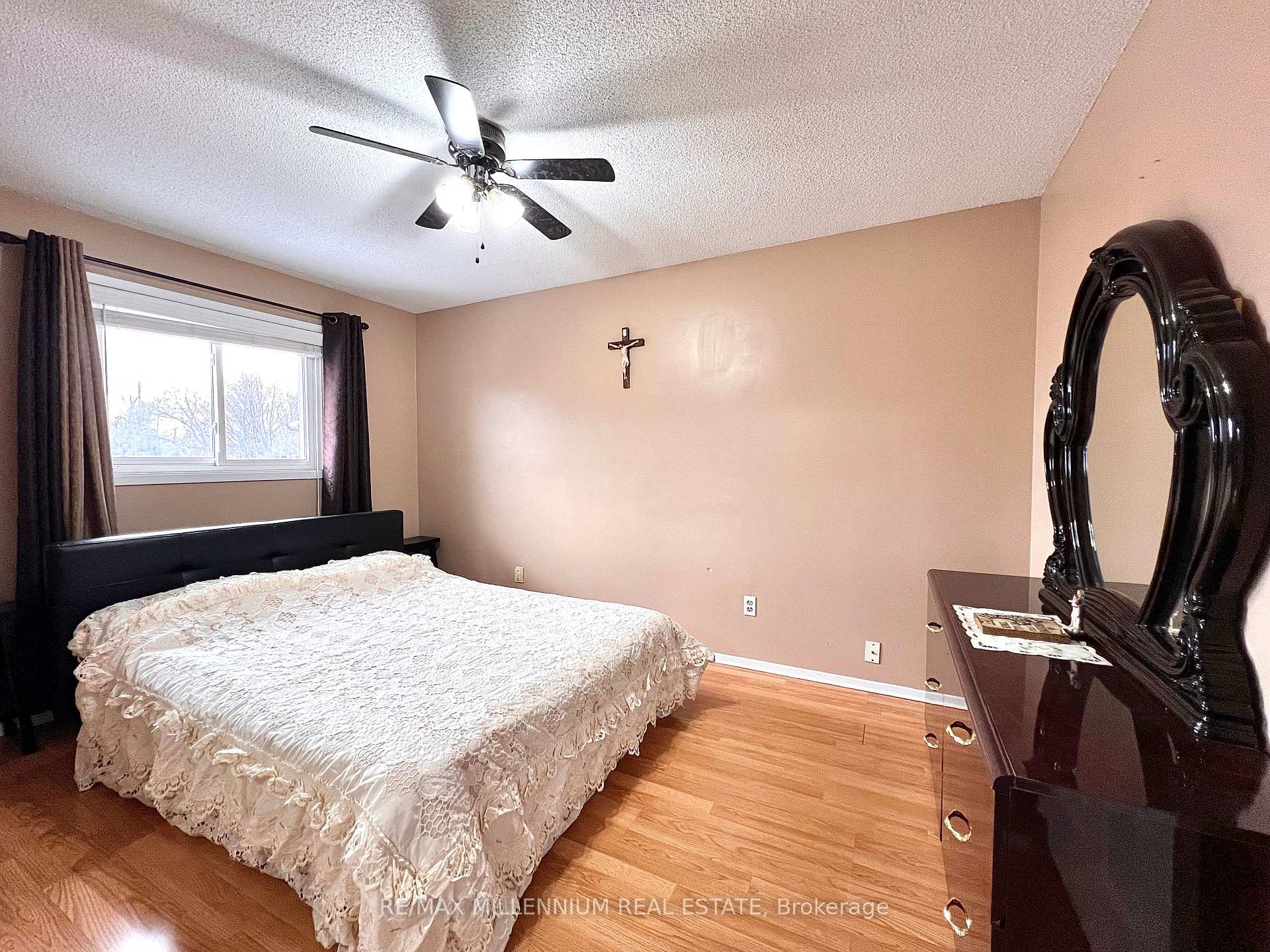 Photo 42 of 202 Conestoga Drive, Brampton, Heart Lake West — HOMEH