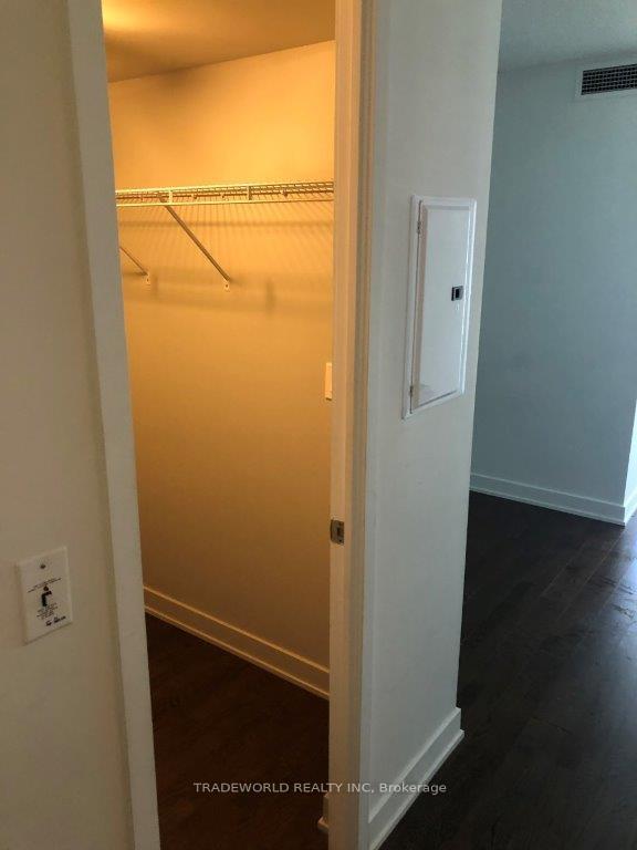 Photo 26 of Unit 405, 21 Nelson Street, Toronto, Waterfront Communities — HOMEH