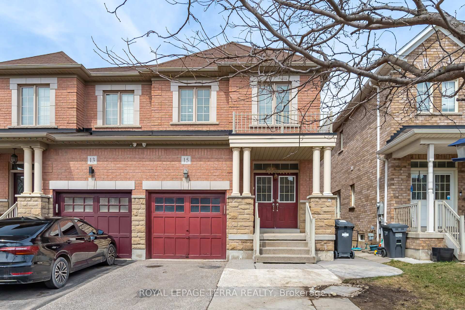 Photo 1 of 15 Versailles Crescent, Brampton, Bram East — HOMEH