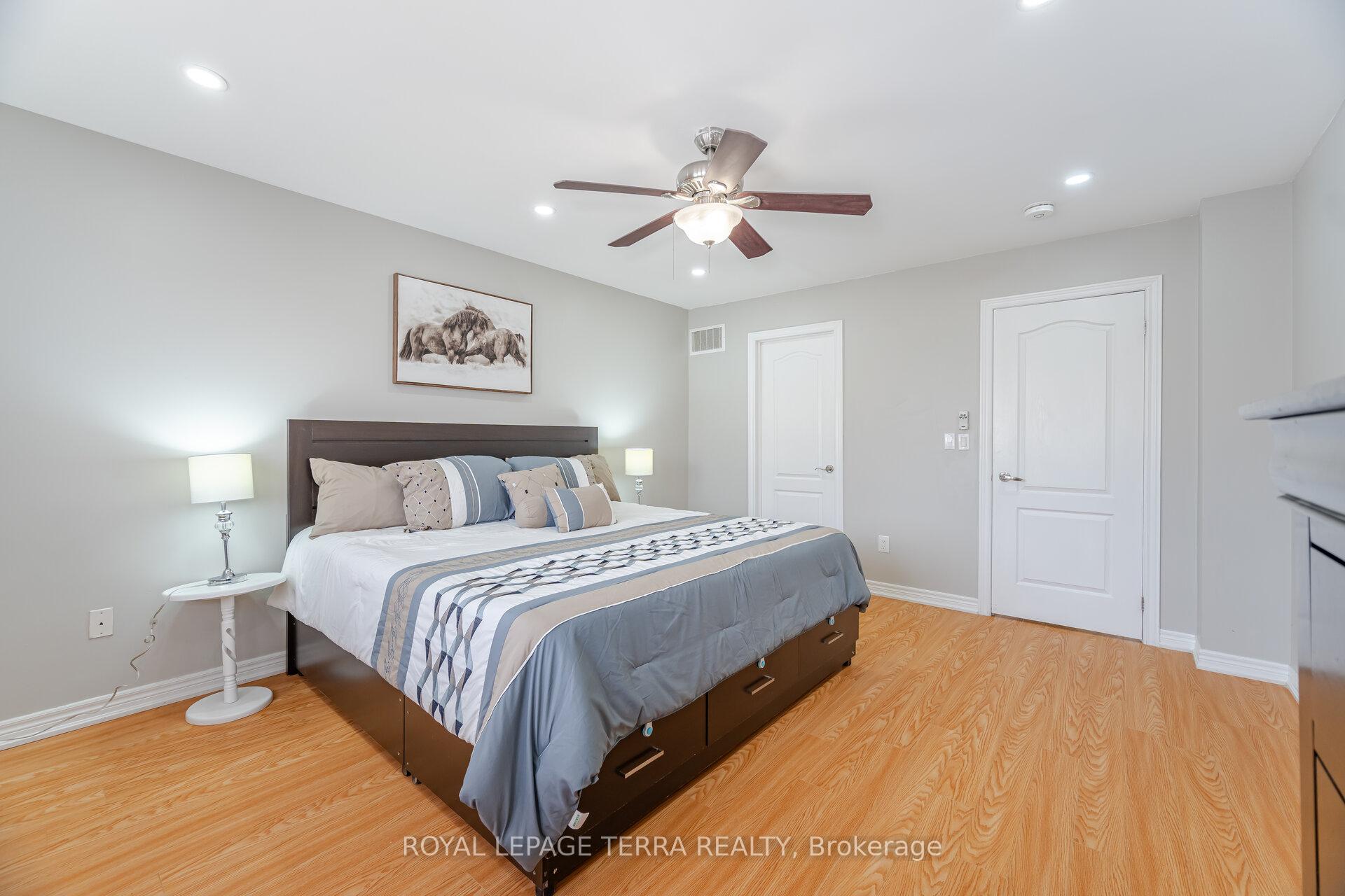 Photo 23 of 15 Versailles Crescent, Brampton, Bram East — HOMEH