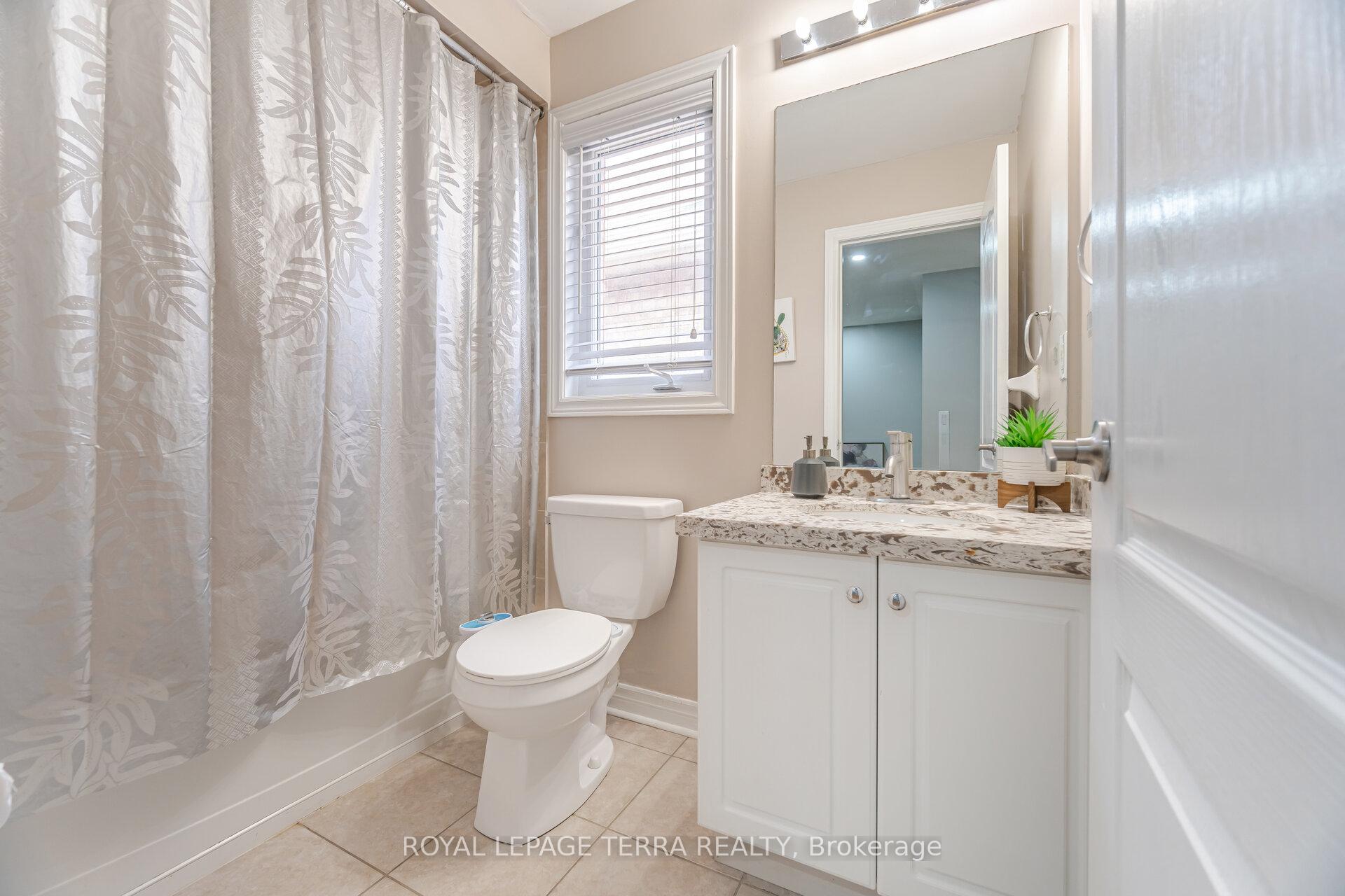 Photo 31 of 15 Versailles Crescent, Brampton, Bram East — HOMEH