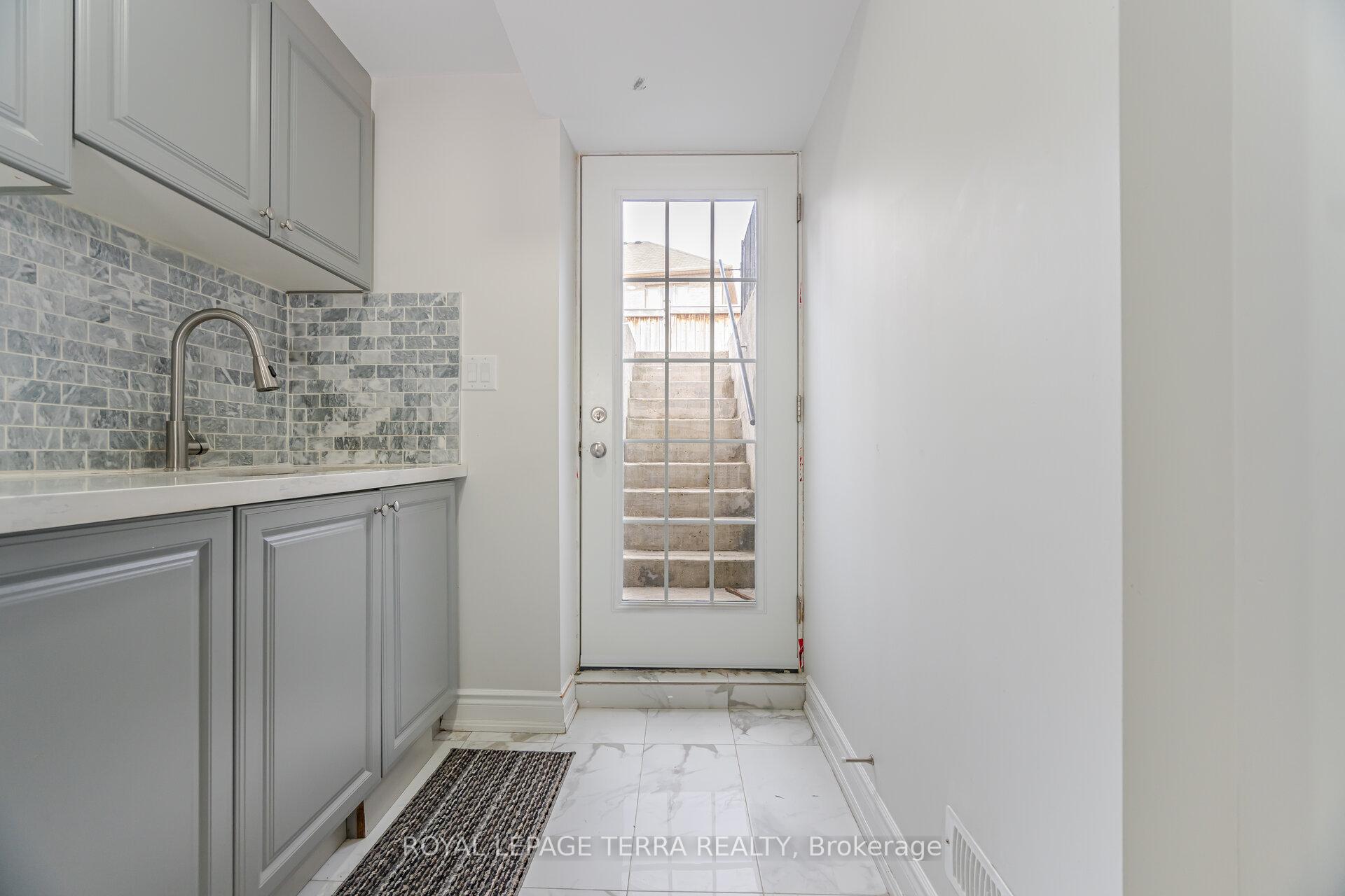 Photo 34 of 15 Versailles Crescent, Brampton, Bram East — HOMEH