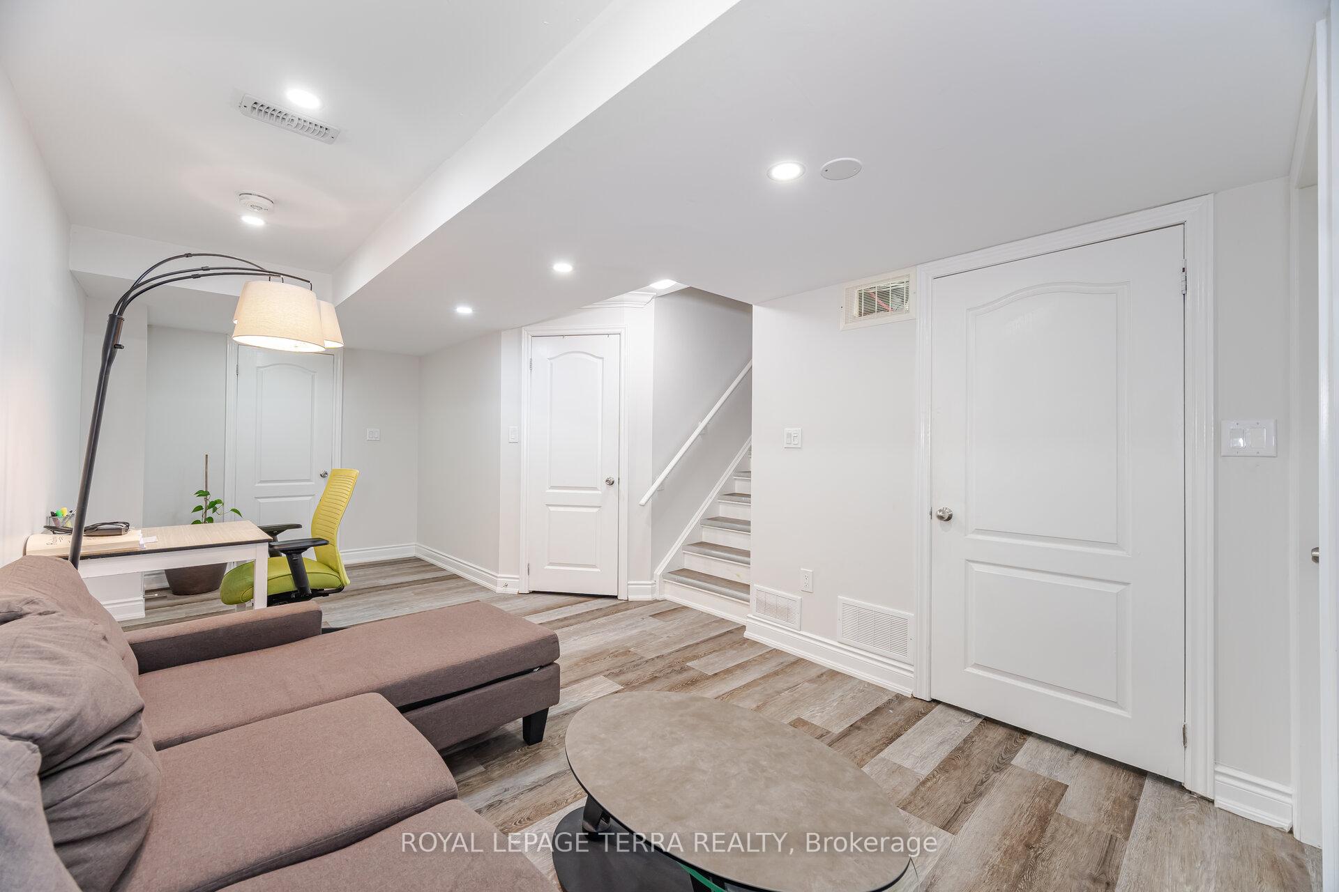 Photo 40 of 15 Versailles Crescent, Brampton, Bram East — HOMEH