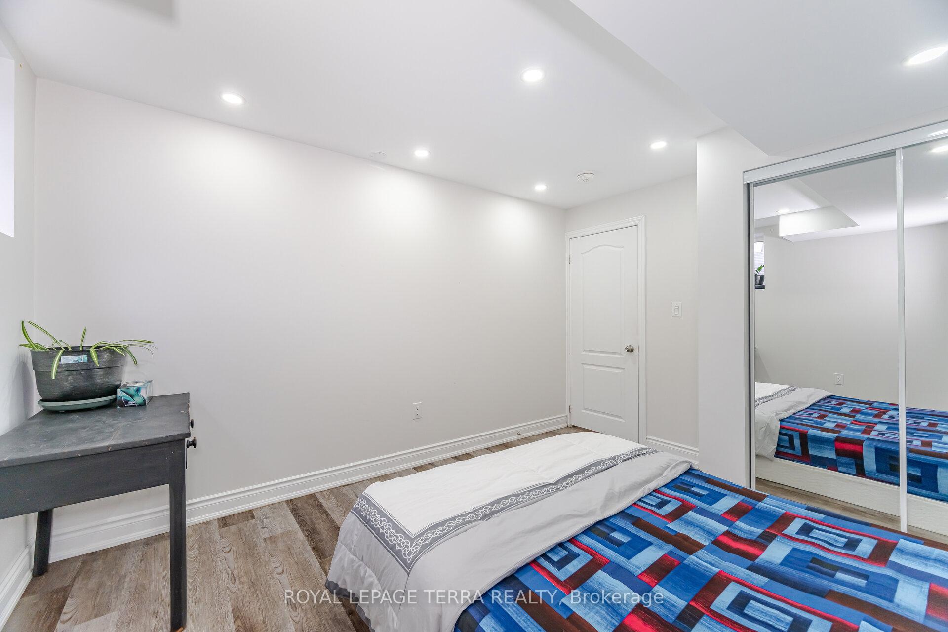 Photo 43 of 15 Versailles Crescent, Brampton, Bram East — HOMEH