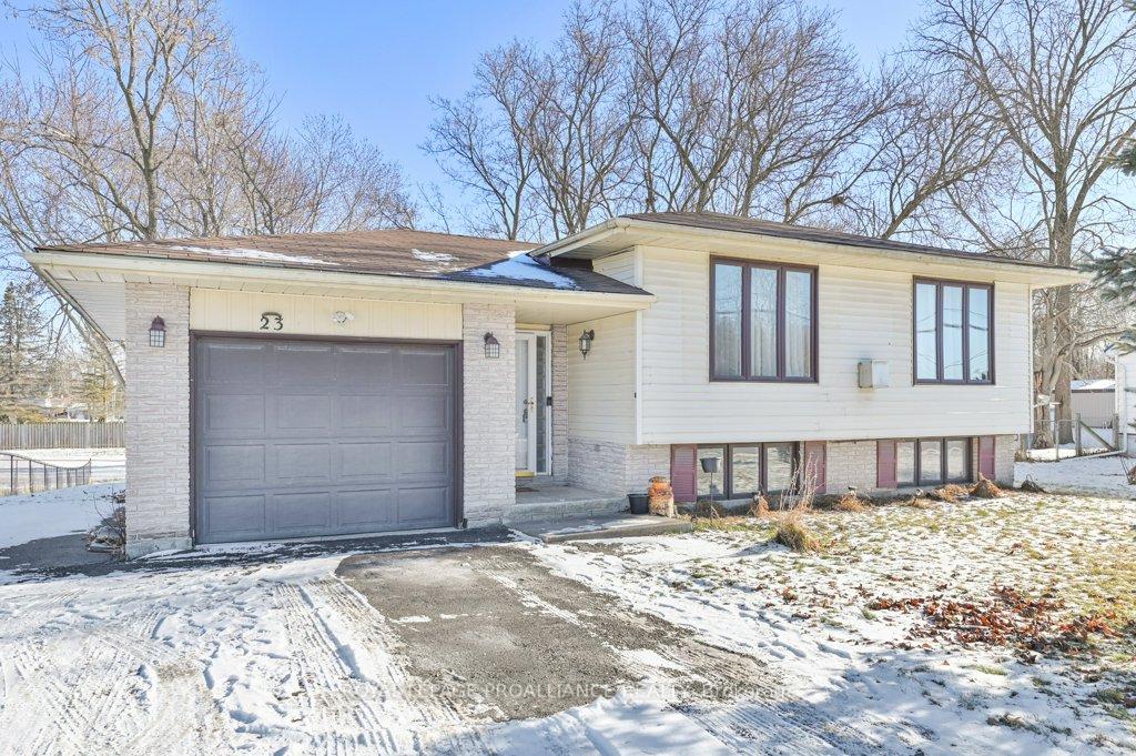 Front of 23 Frankford-Stirling Road