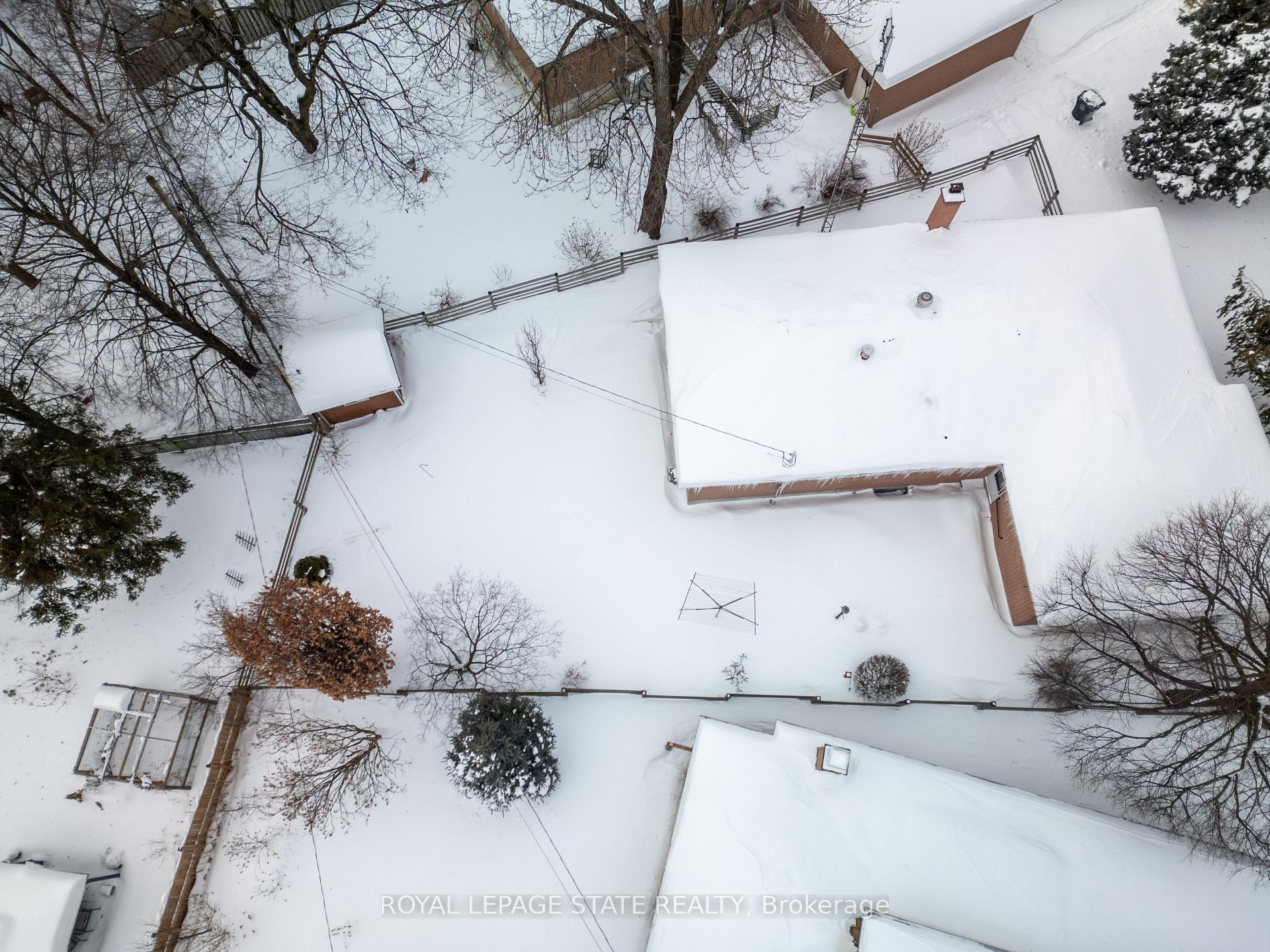 Photo 4 of 5 Bromley Crescent, Brampton, Avondale — HOMEH