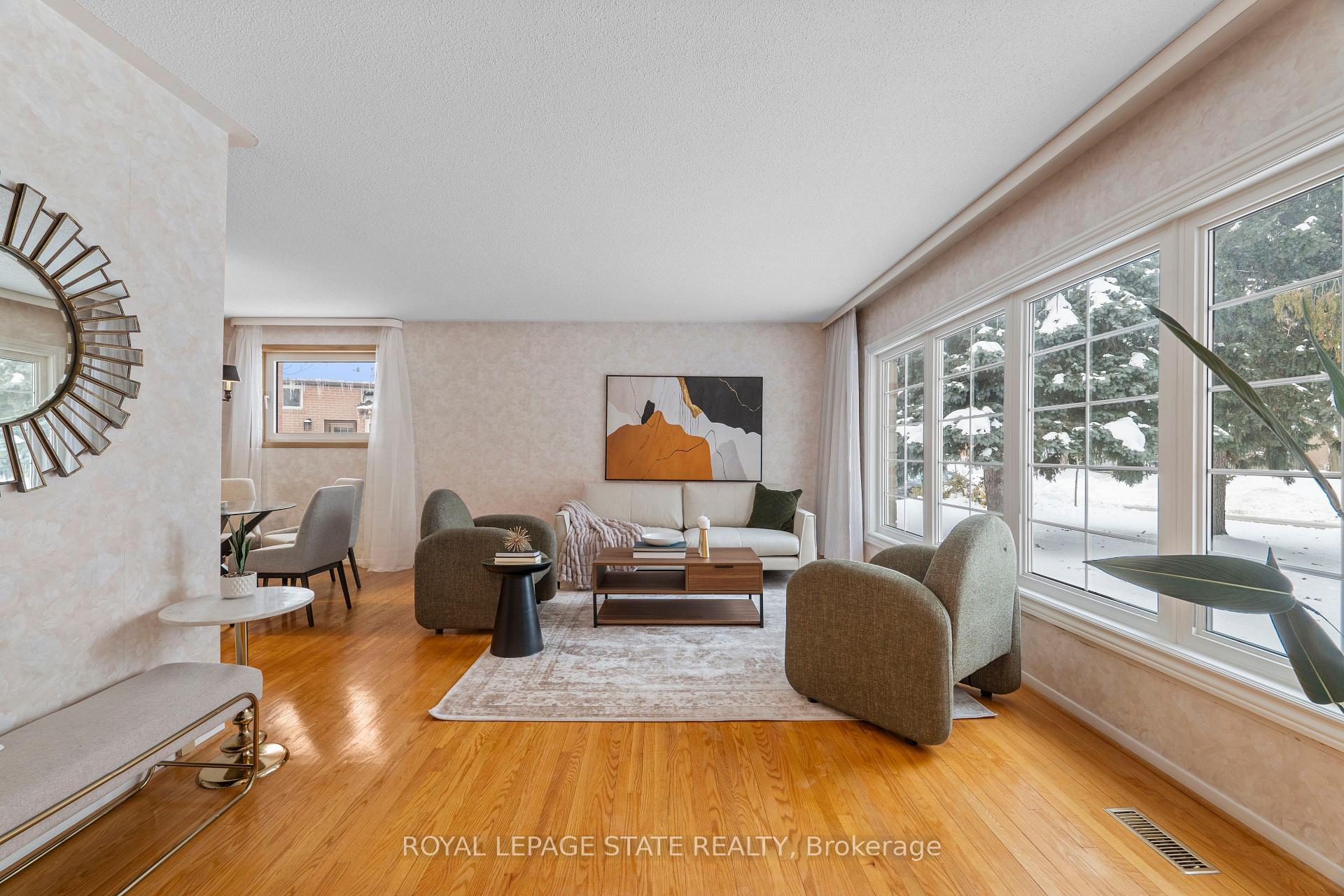 Photo 11 of 5 Bromley Crescent, Brampton, Avondale — HOMEH