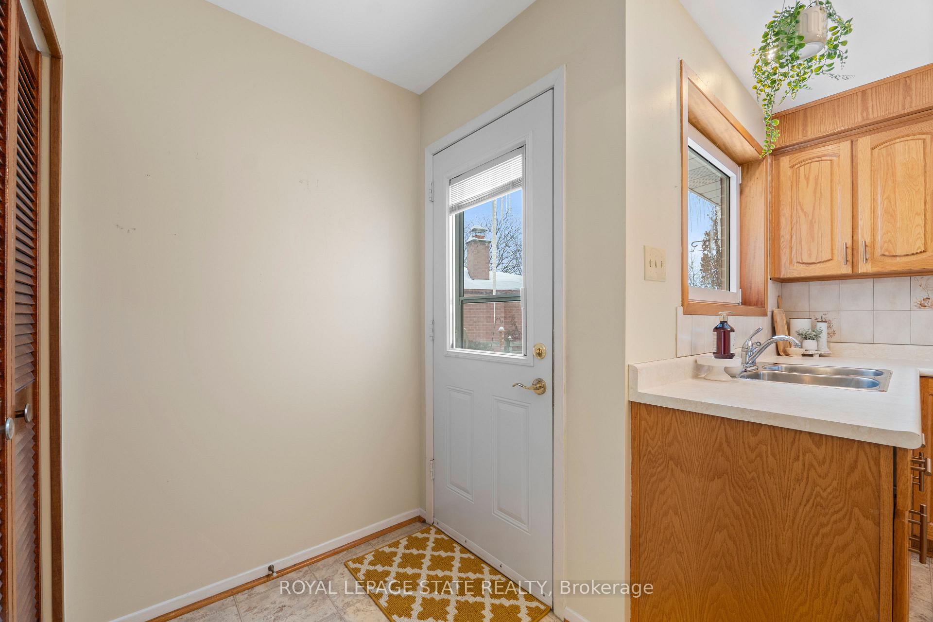 Photo 19 of 5 Bromley Crescent, Brampton, Avondale — HOMEH