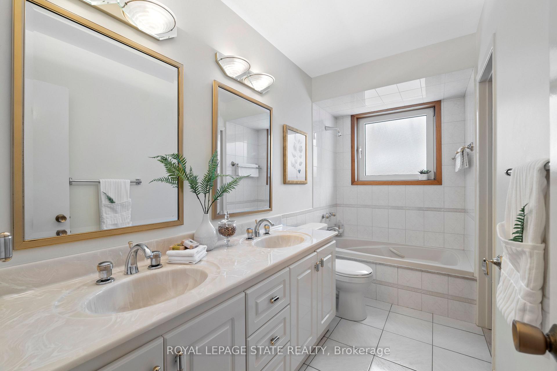 Photo 21 of 5 Bromley Crescent, Brampton, Avondale — HOMEH