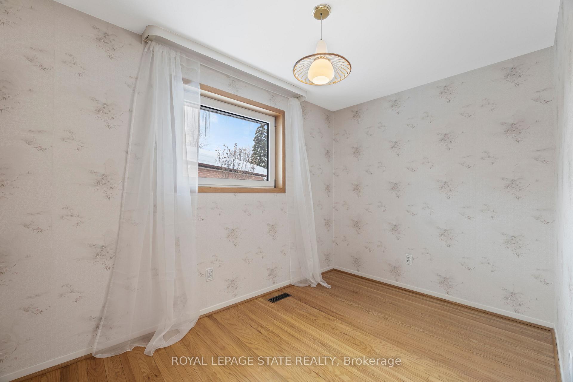 Photo 28 of 5 Bromley Crescent, Brampton, Avondale — HOMEH