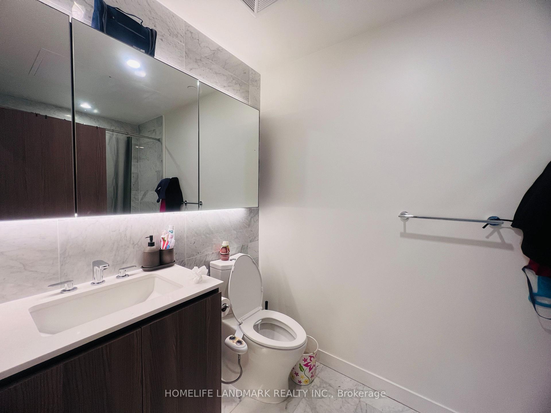 Photo 11 of Unit 4505, 17 Bathurst Street, Toronto, Waterfront Communities — HOMEH