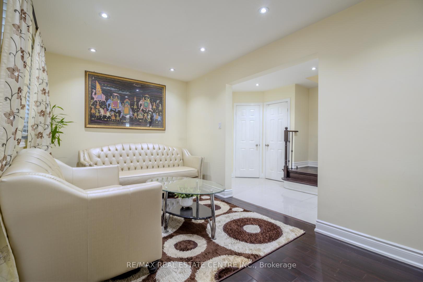 Photo 7 of 93 Meadowlark Drive, Brampton, Fletcher's Creek South — HOMEH