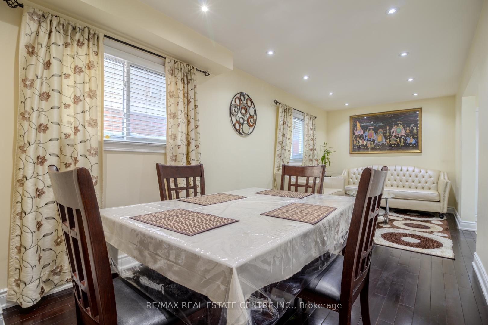 Photo 10 of 93 Meadowlark Drive, Brampton, Fletcher's Creek South — HOMEH