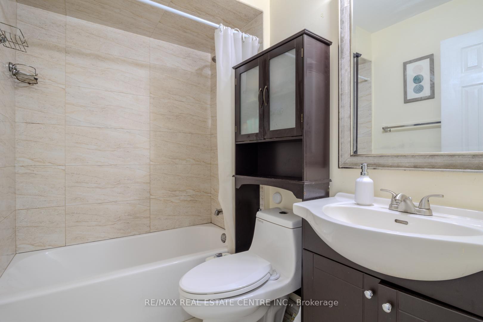 Photo 35 of 93 Meadowlark Drive, Brampton, Fletcher's Creek South — HOMEH