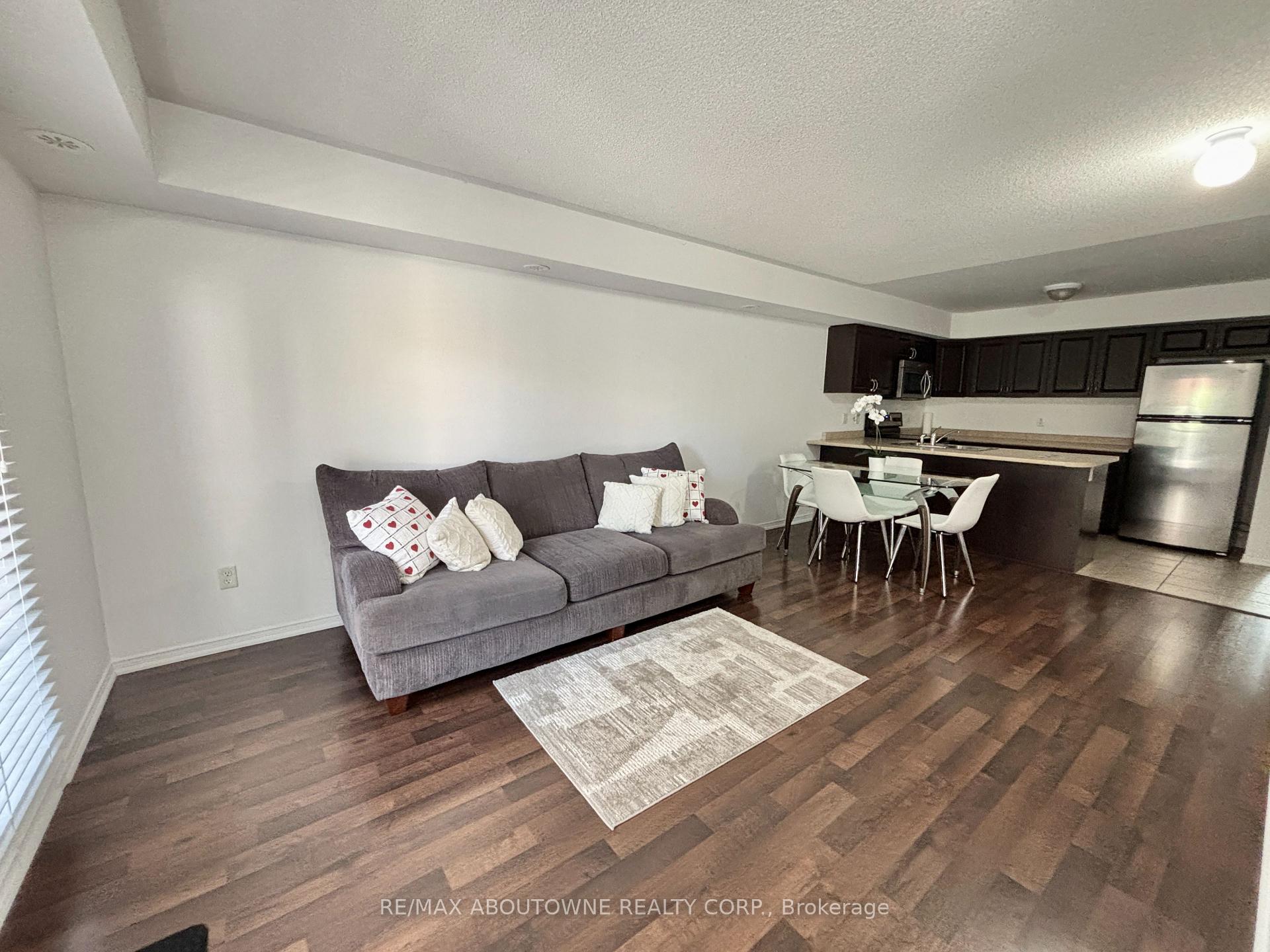 Photo 28 of Unit 12, 35 Hays Boulevard, Oakville, River Oaks — HOMEH