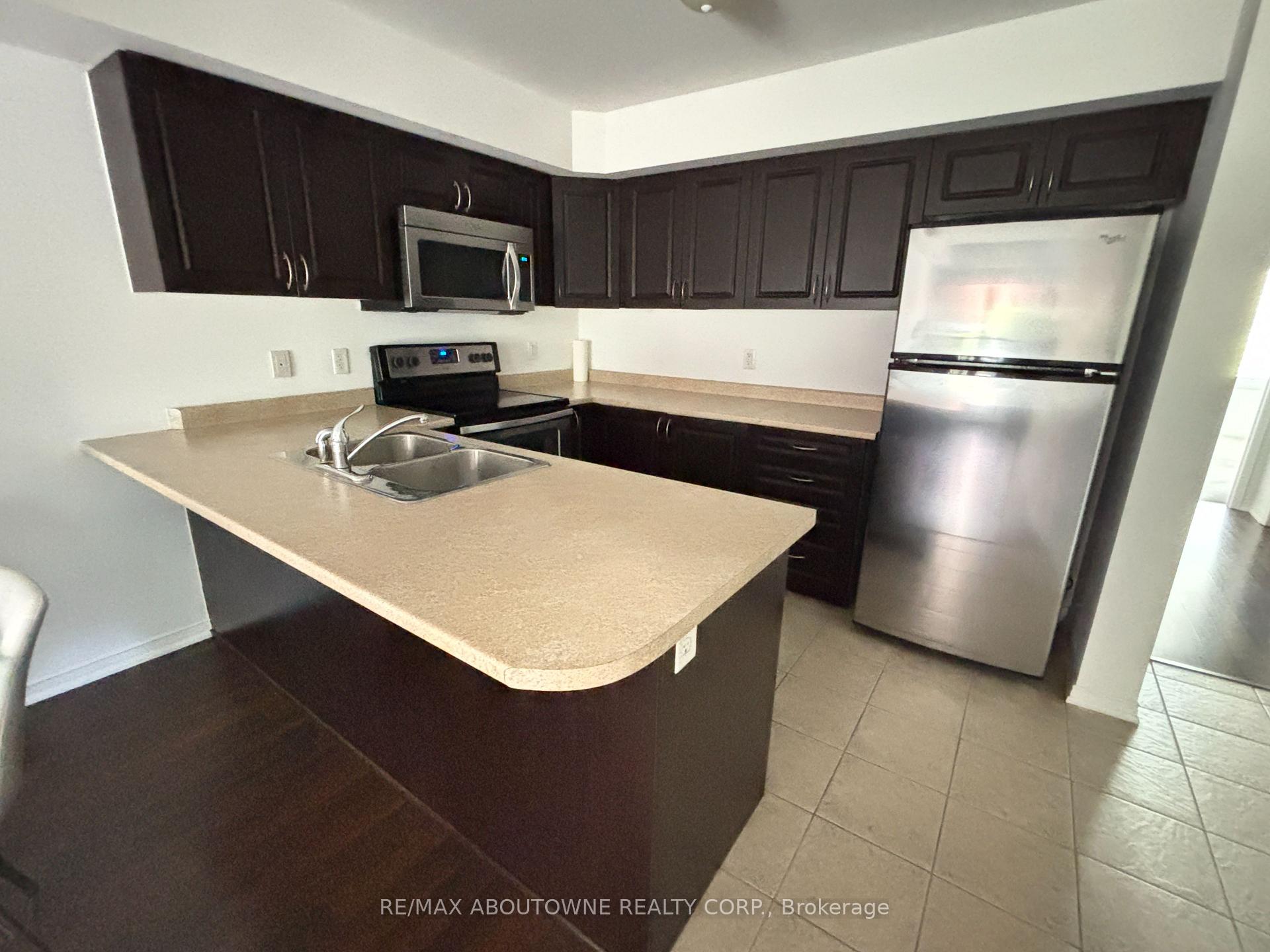 Photo 21 of Unit 12, 35 Hays Boulevard, Oakville, River Oaks — HOMEH