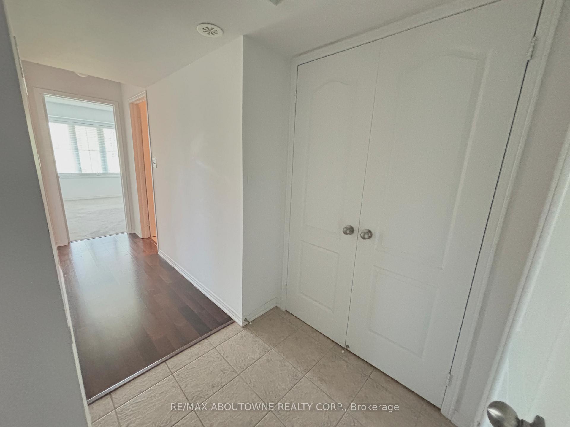 Photo 13 of Unit 12, 35 Hays Boulevard, Oakville, River Oaks — HOMEH