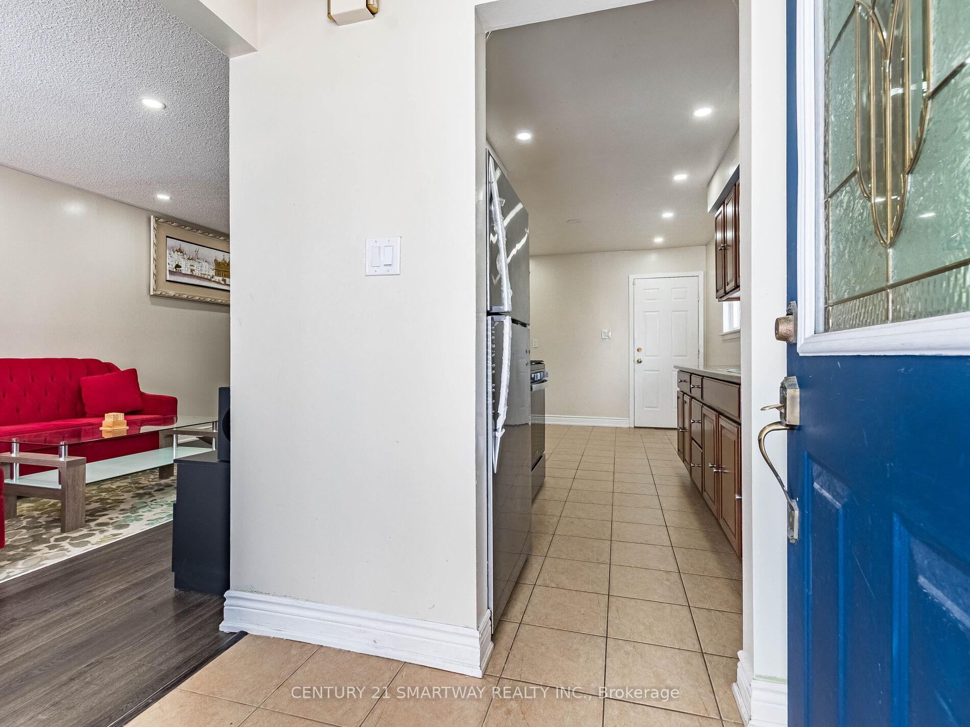 Photo 7 of 82 Greenmount Road, Brampton, Northgate — HOMEH