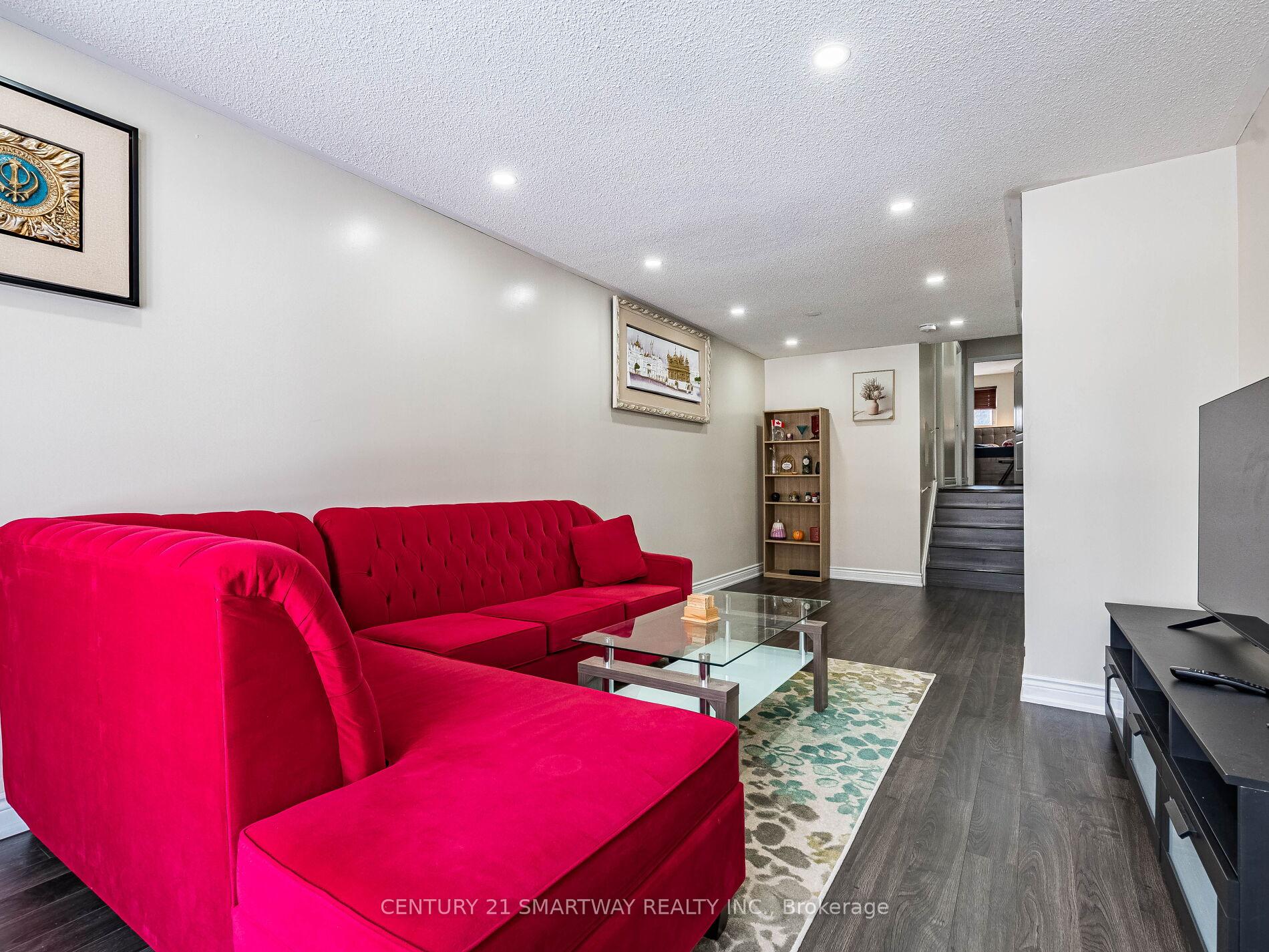 Photo 9 of 82 Greenmount Road, Brampton, Northgate — HOMEH