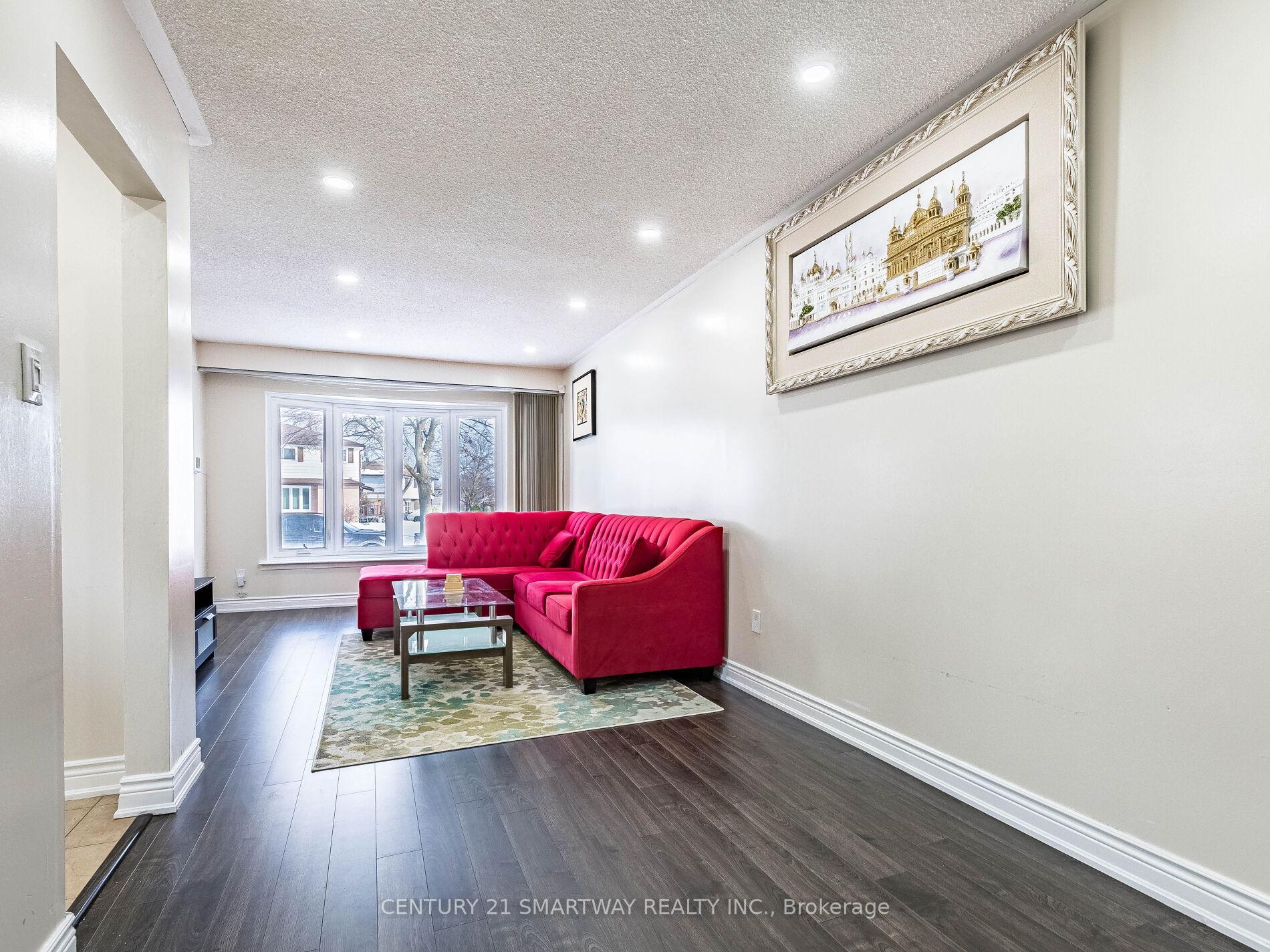 Photo 12 of 82 Greenmount Road, Brampton, Northgate — HOMEH