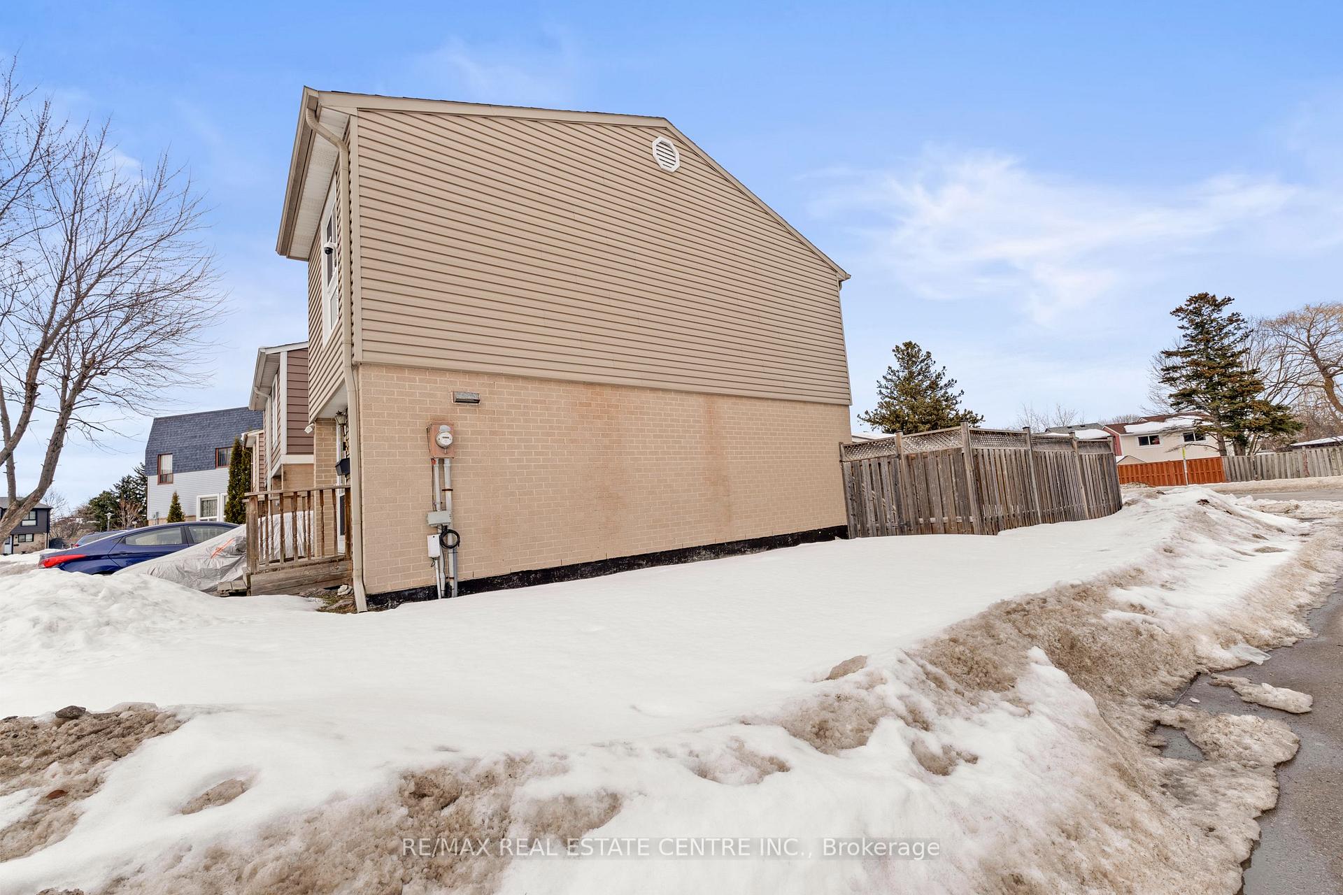 Photo 3 of 1 Jasmine Square, Brampton, Northgate — HOMEH