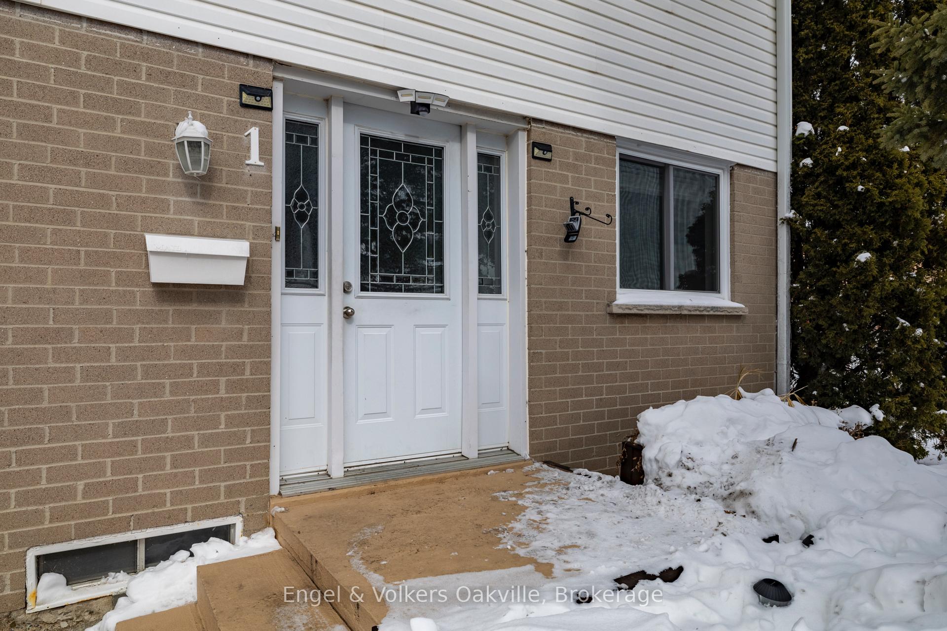 Photo 2 of 1 Geraldine Court, Brampton, Northgate — HOMEH
