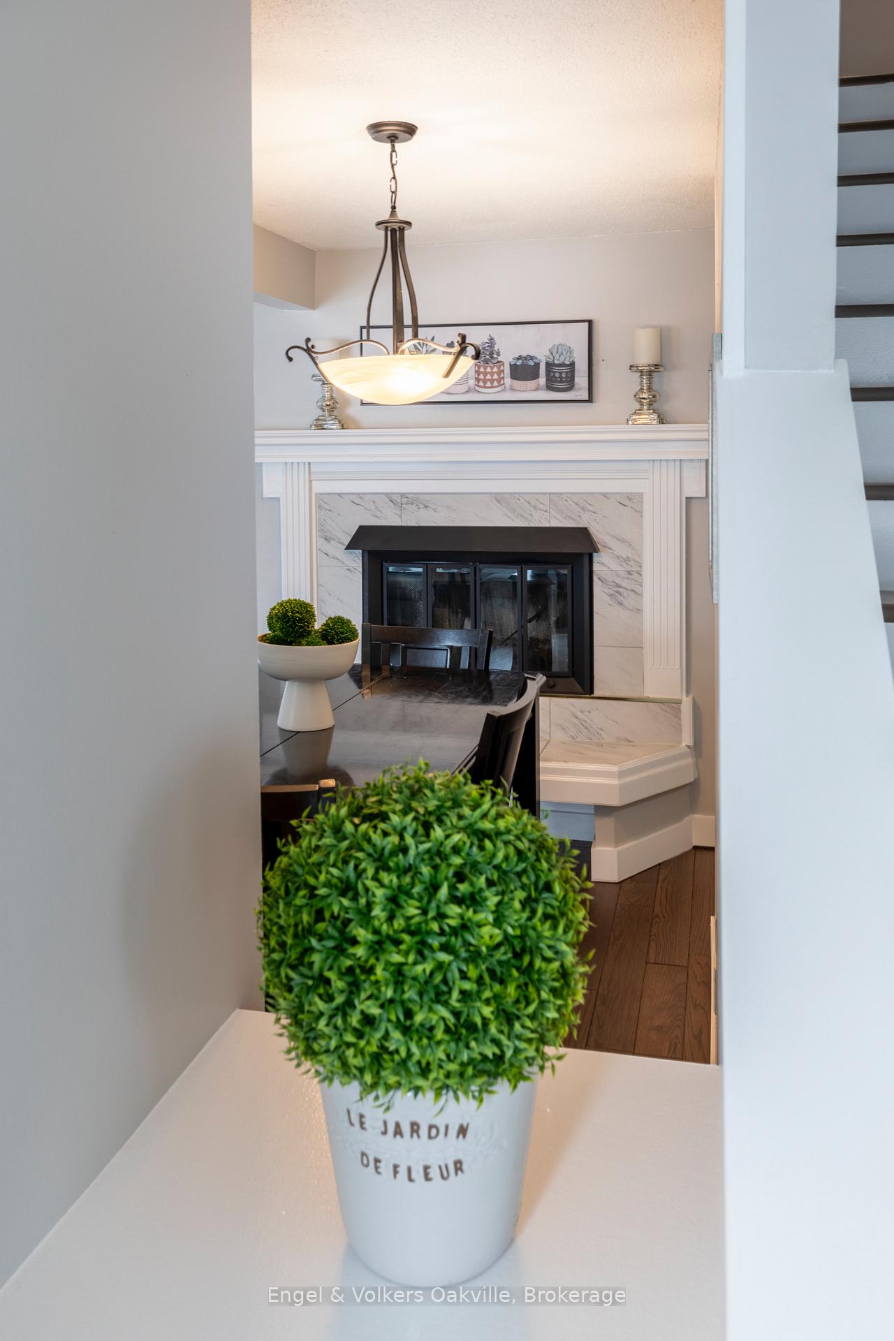 Photo 3 of 1 Geraldine Court, Brampton, Northgate — HOMEH