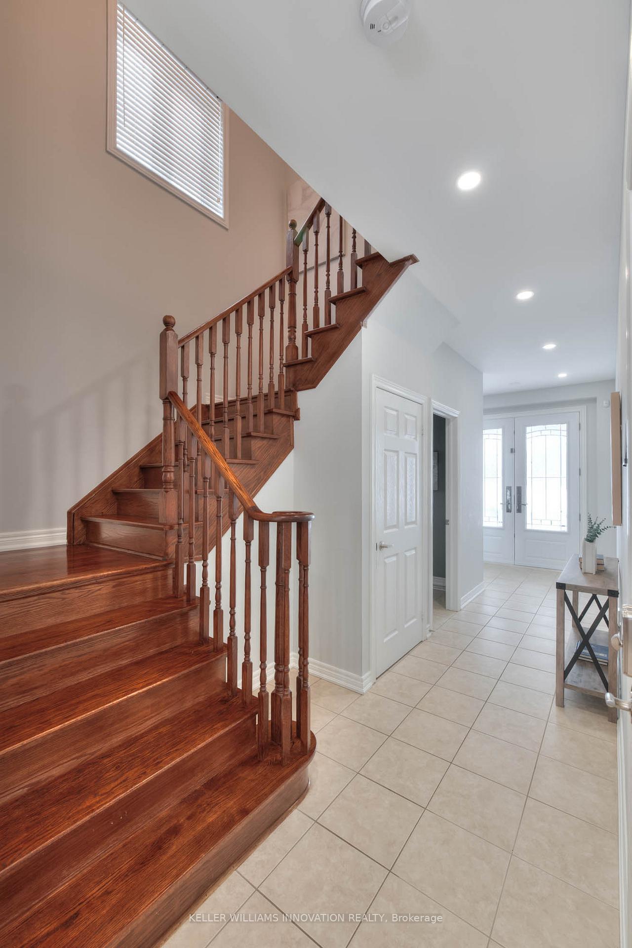Photo 9 of 11 Ballyhaise Crescent, Brampton, Credit Valley — HOMEH
