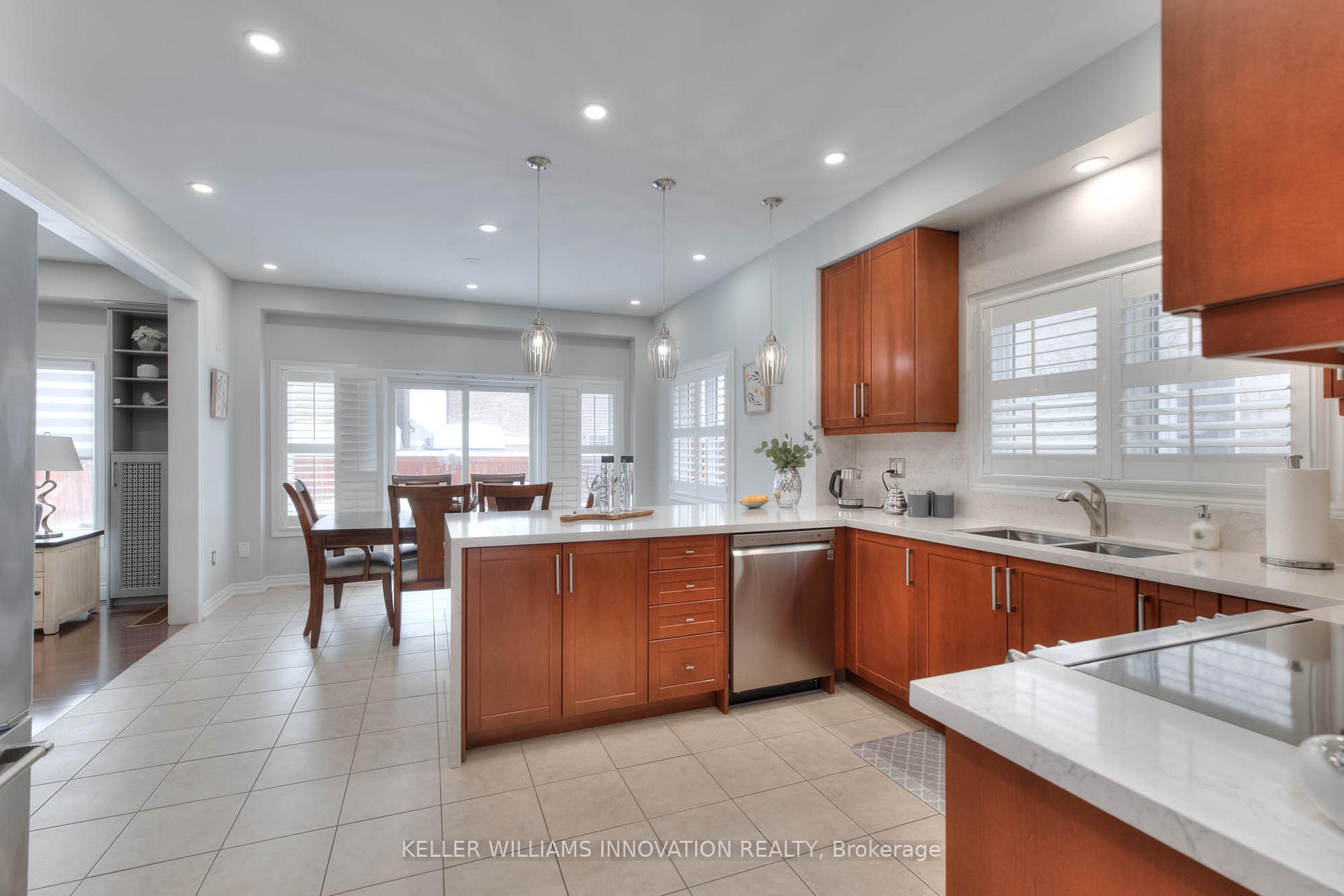 Photo 12 of 11 Ballyhaise Crescent, Brampton, Credit Valley — HOMEH