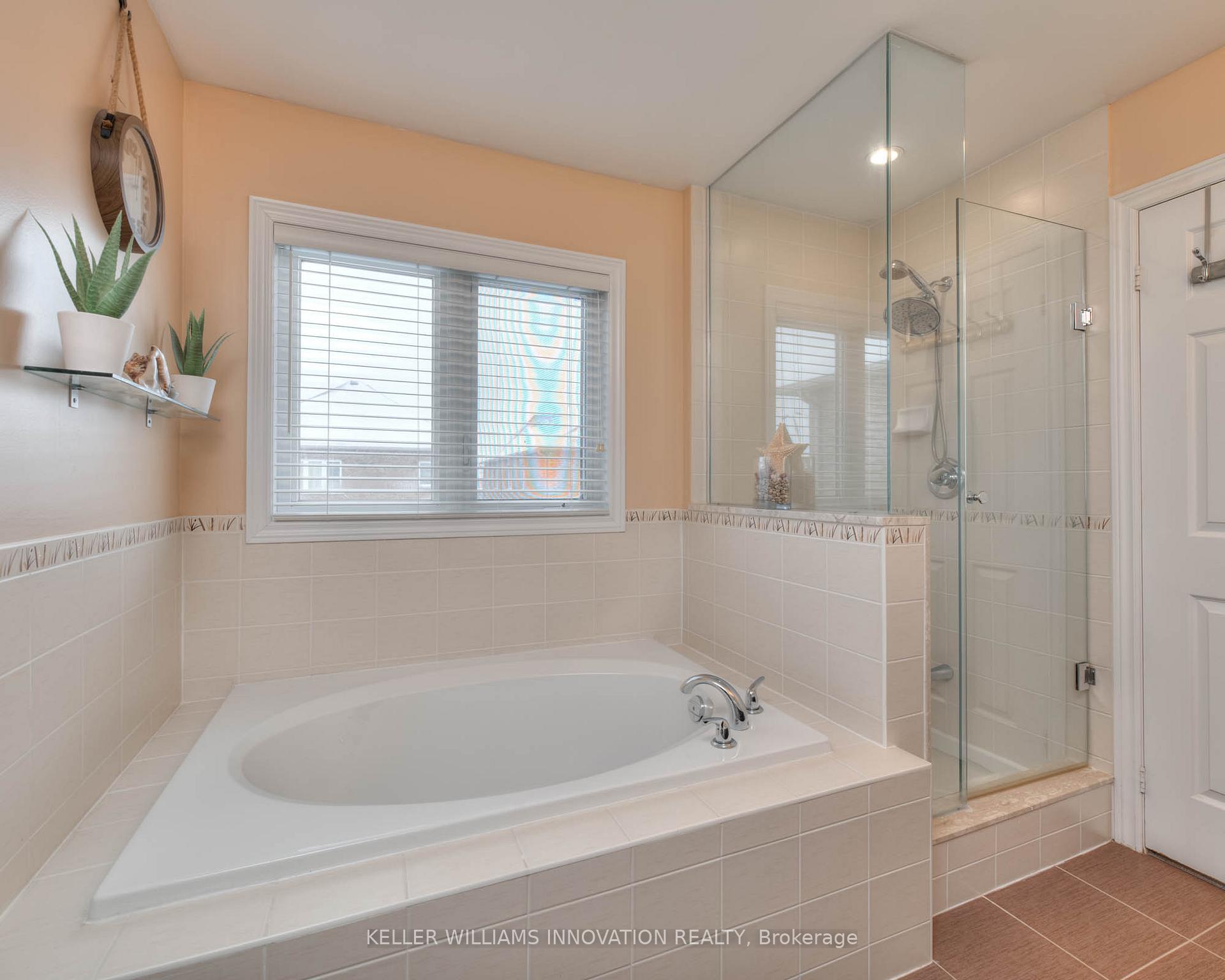 Photo 27 of 11 Ballyhaise Crescent, Brampton, Credit Valley — HOMEH