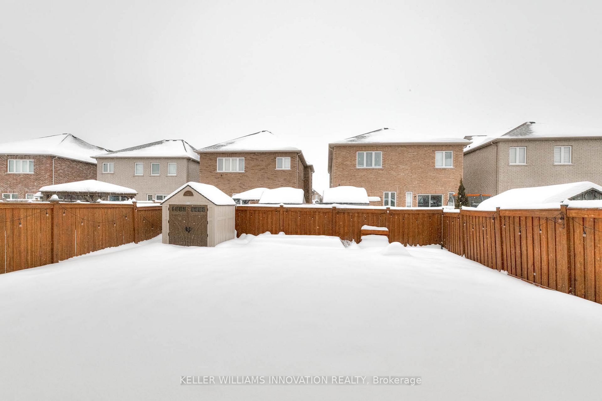 Photo 43 of 11 Ballyhaise Crescent, Brampton, Credit Valley — HOMEH