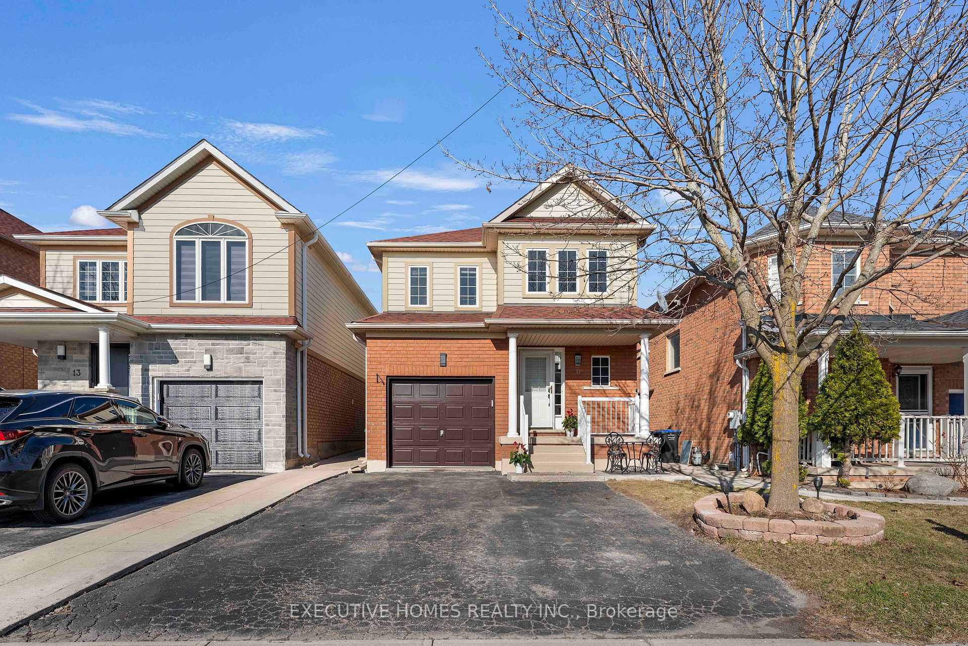Photo 3 of 11 Madronna Gardens, Brampton, Fletcher's Meadow — HOMEH