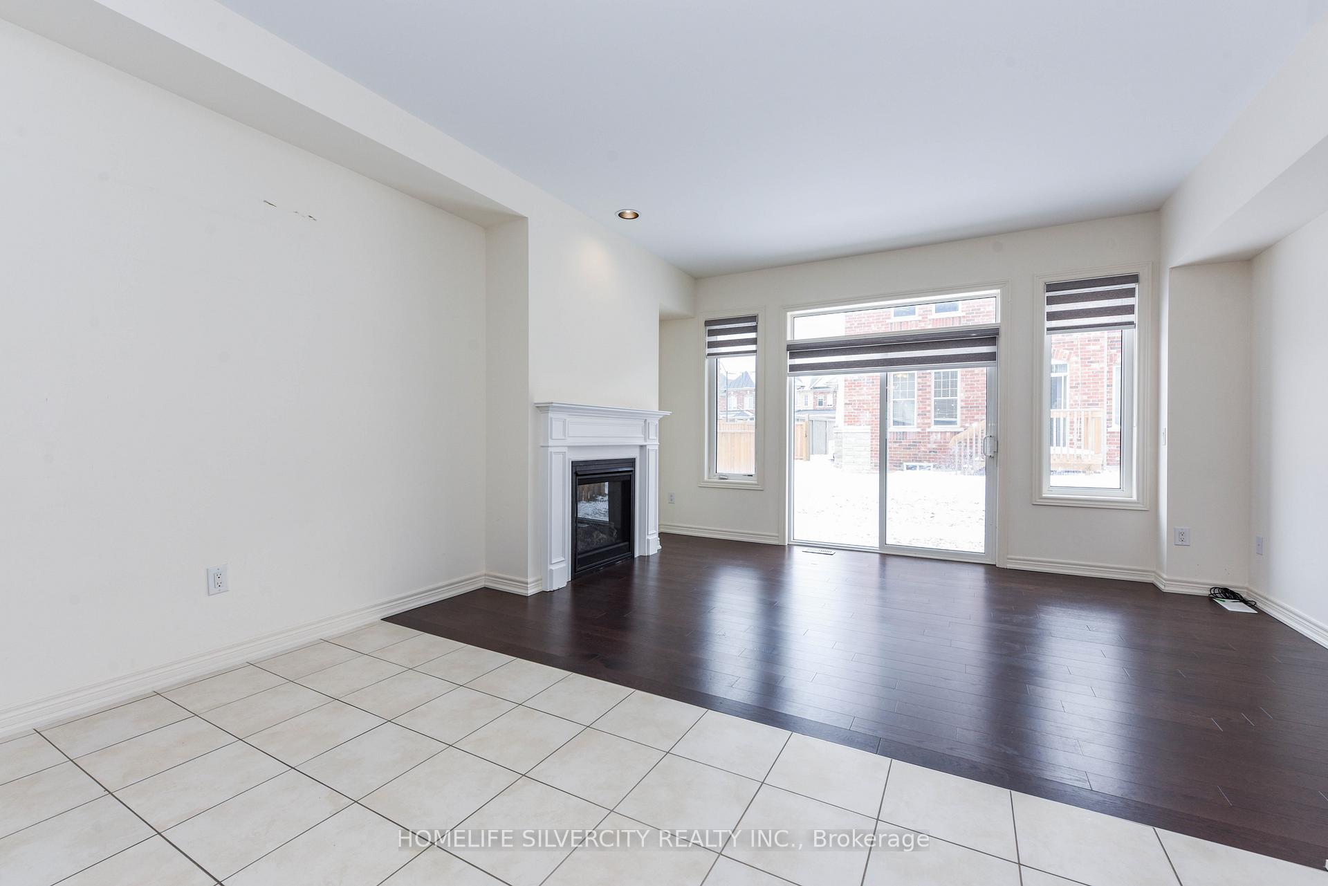 Photo 11 of 22 Dale Meadows Road, Brampton, Northwest Brampton — HOMEH