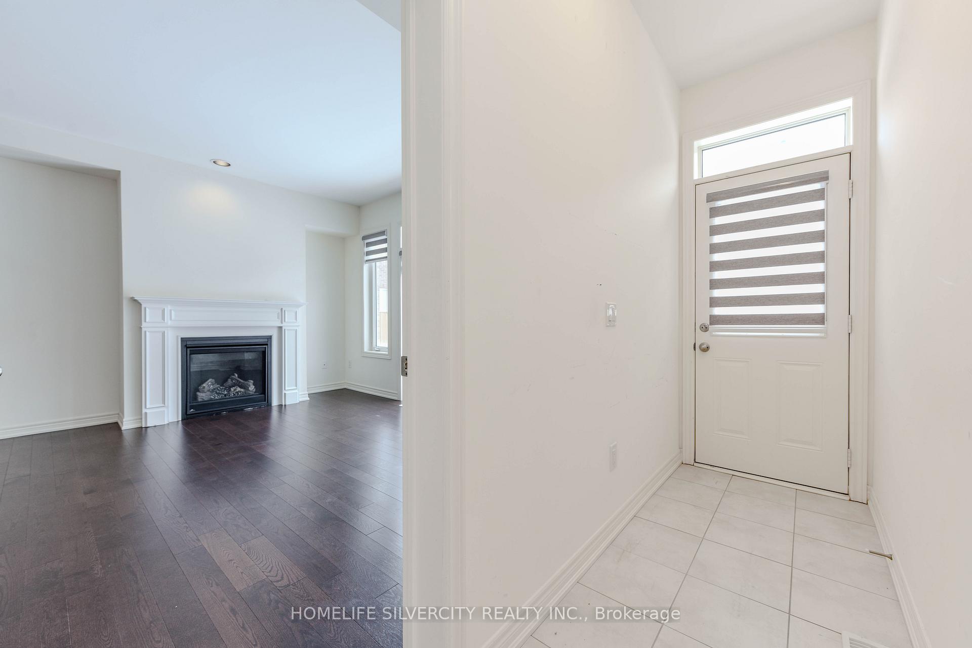 Photo 14 of 22 Dale Meadows Road, Brampton, Northwest Brampton — HOMEH