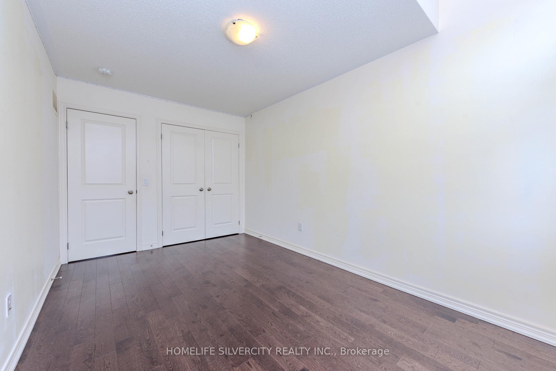 Photo 26 of 22 Dale Meadows Road, Brampton, Northwest Brampton — HOMEH