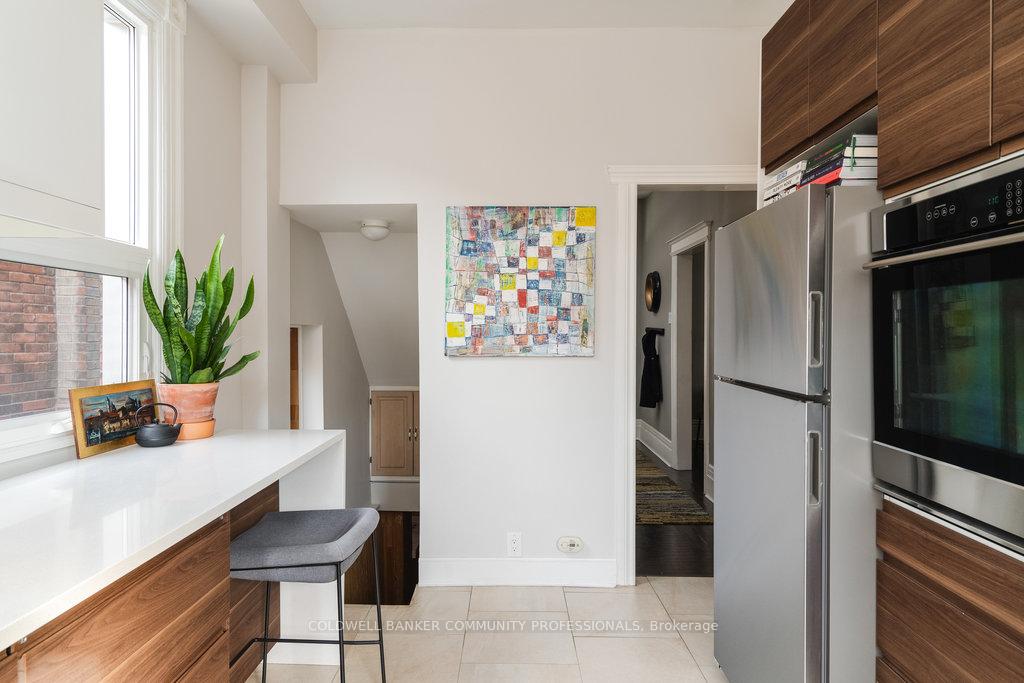 Photo 16 of 43 Barton Street W, Hamilton, Central — HOMEH