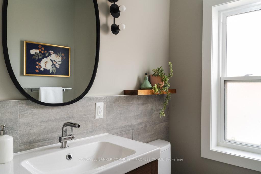 Photo 27 of 43 Barton Street W, Hamilton, Central — HOMEH
