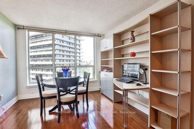 Photo 11 of Unit 913, 44 St Joseph Street, Toronto, Bay Street Corridor — HOMEH