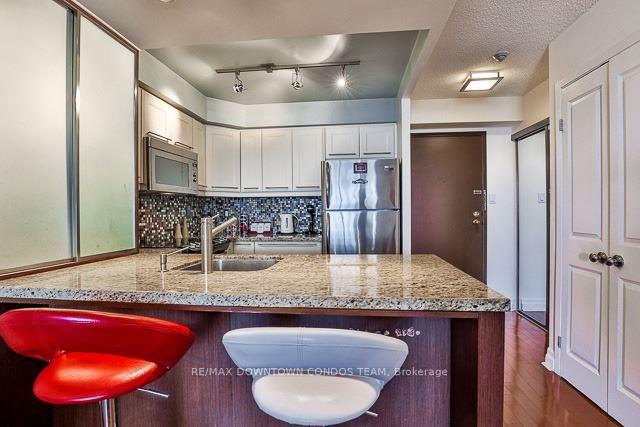 Photo 21 of Unit 913, 44 St Joseph Street, Toronto, Bay Street Corridor — HOMEH